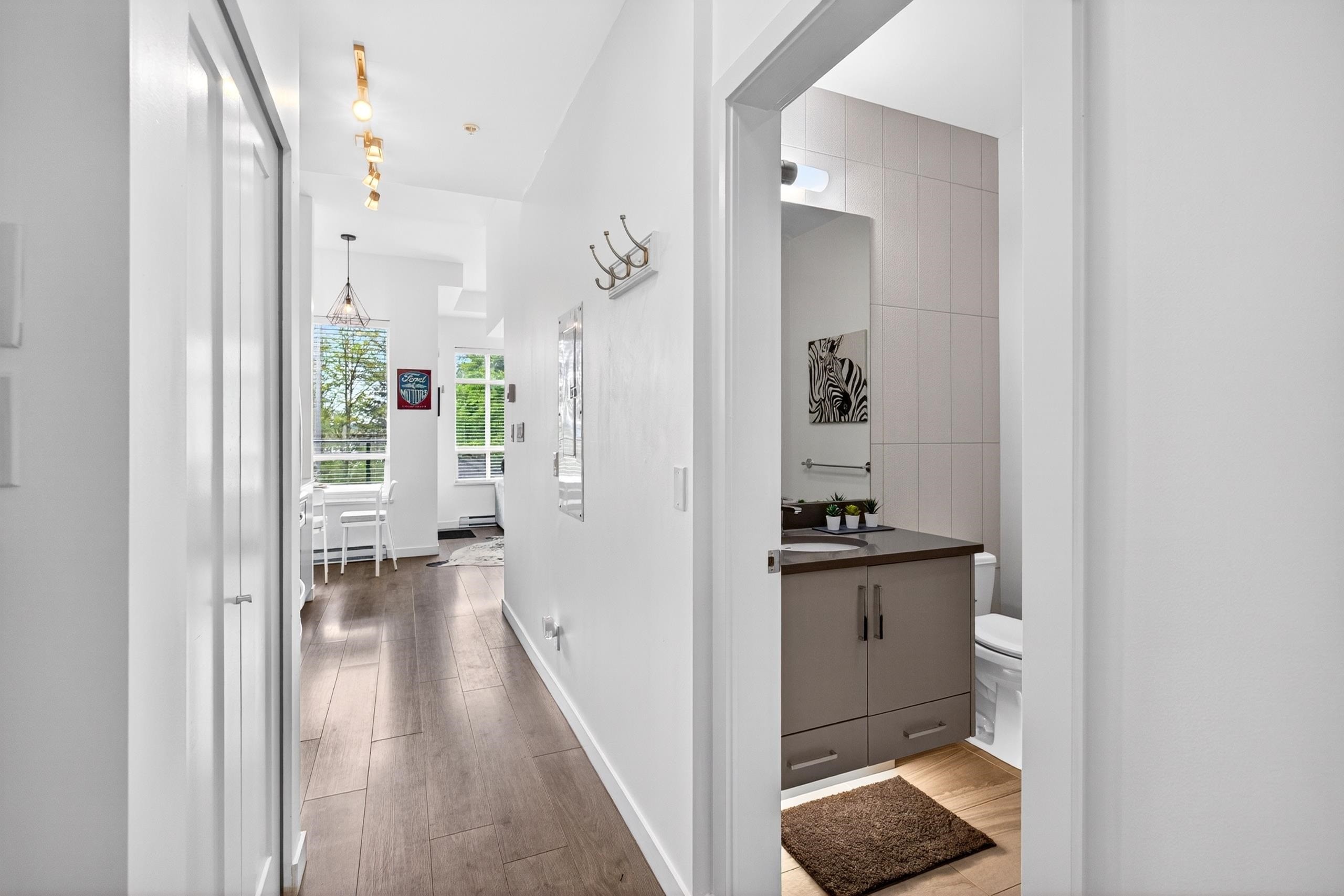 









20211


66

Avenue, F101,
Langley,




BC
V2Y 0L4

