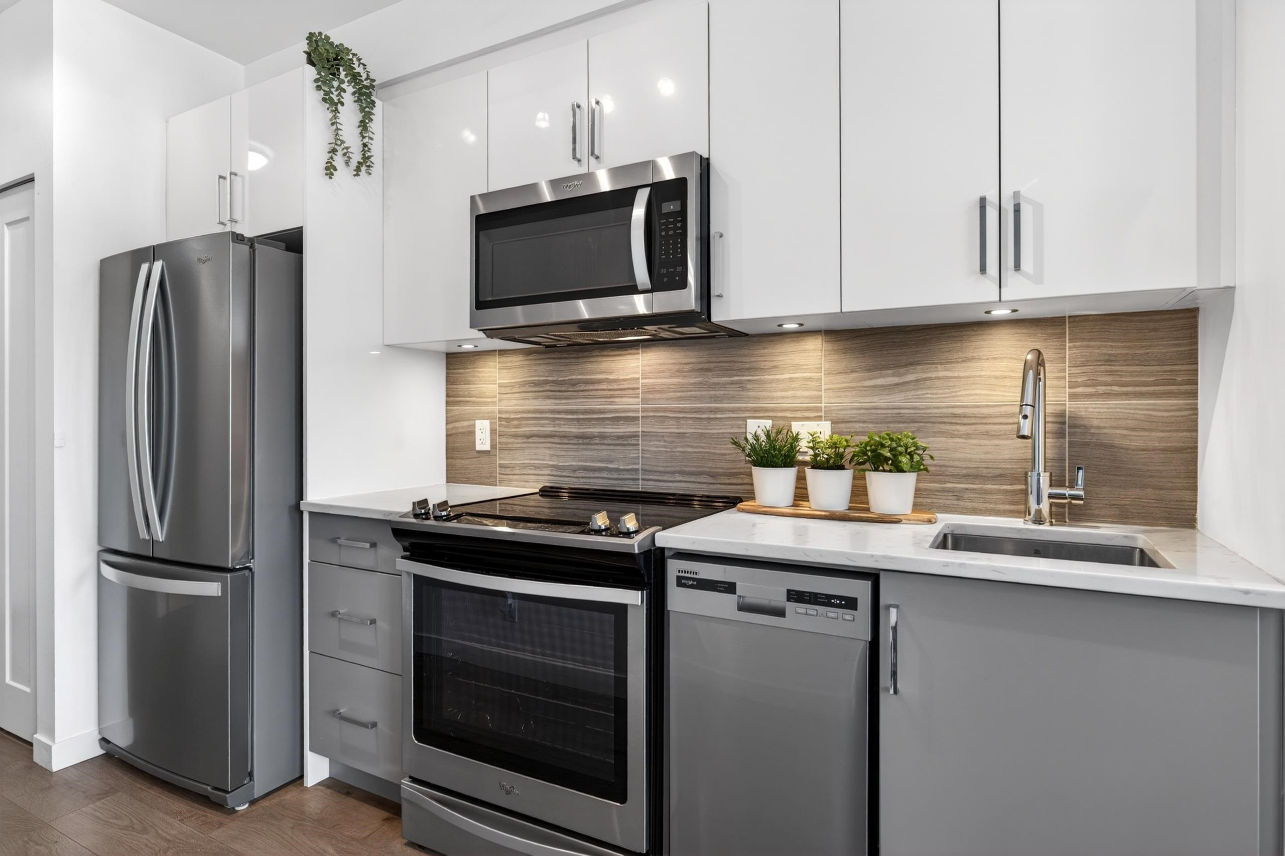 









20211


66

Avenue, F101,
Langley,




BC
V2Y 0L4


