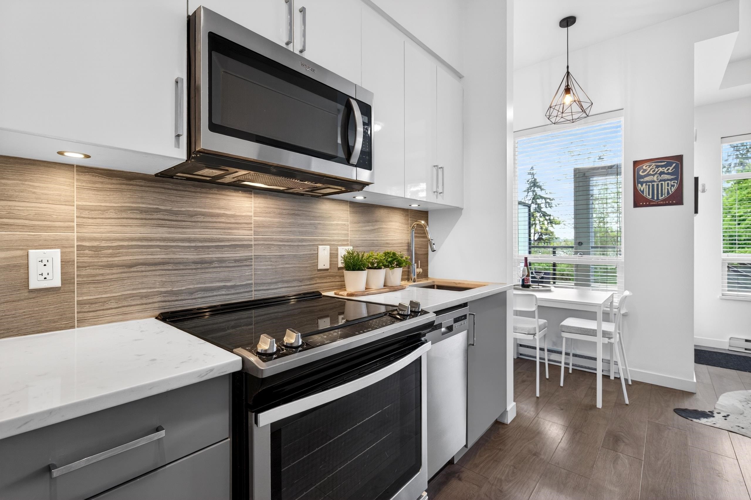 









20211


66

Avenue, F101,
Langley,




BC
V2Y 0L4

