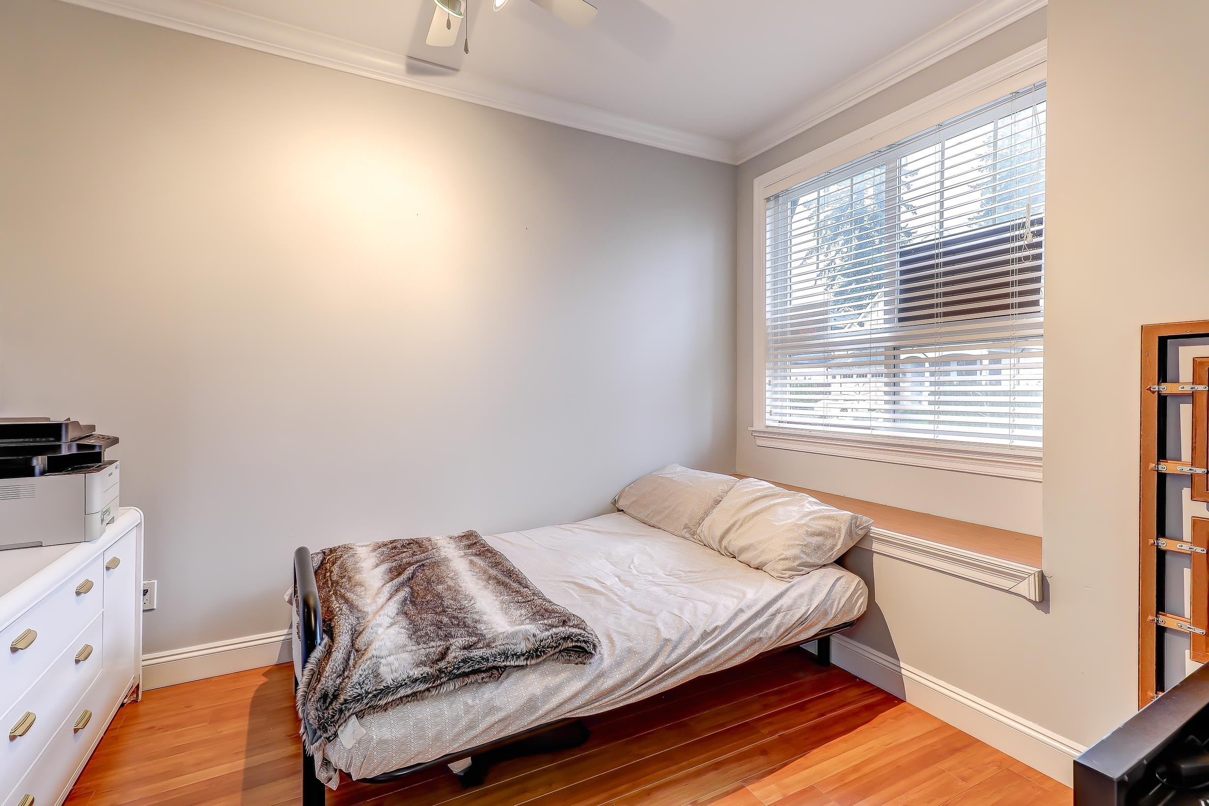 









16226


96b

Avenue,
Surrey,




BC
V3S 2M4

