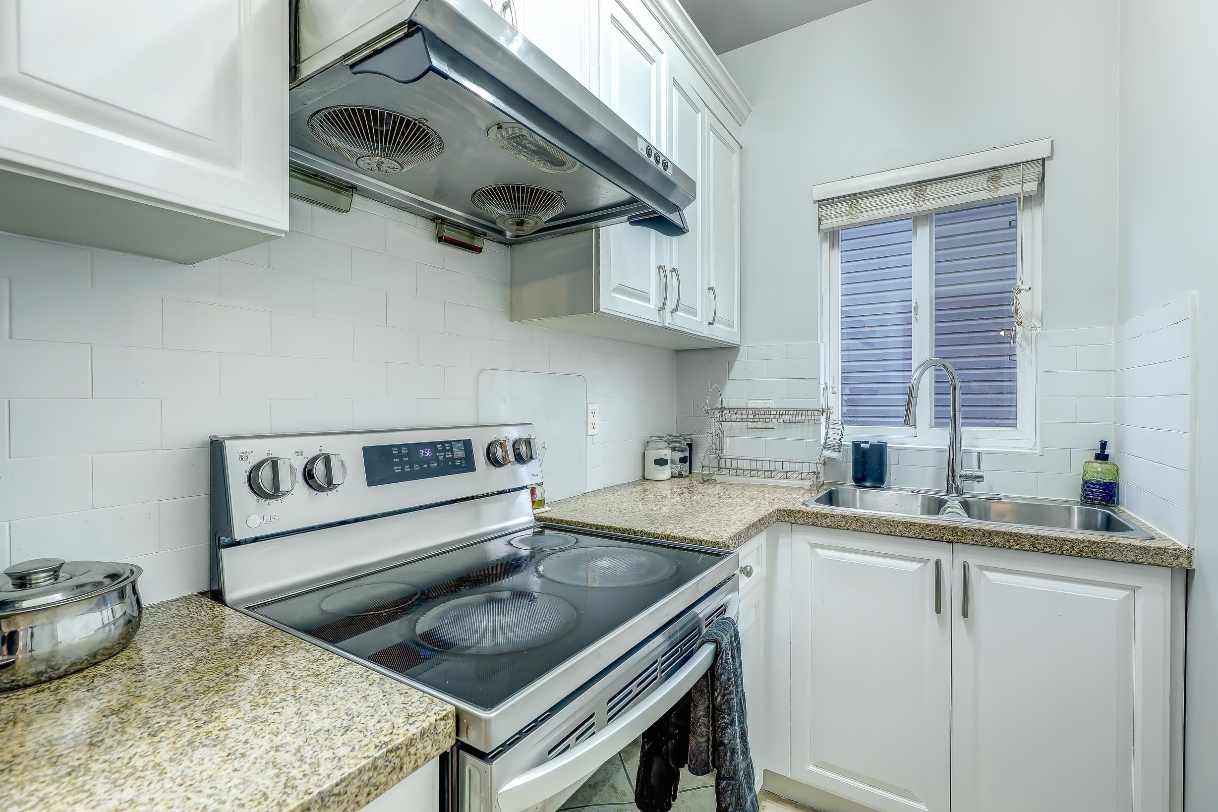 









16226


96b

Avenue,
Surrey,




BC
V3S 2M4

