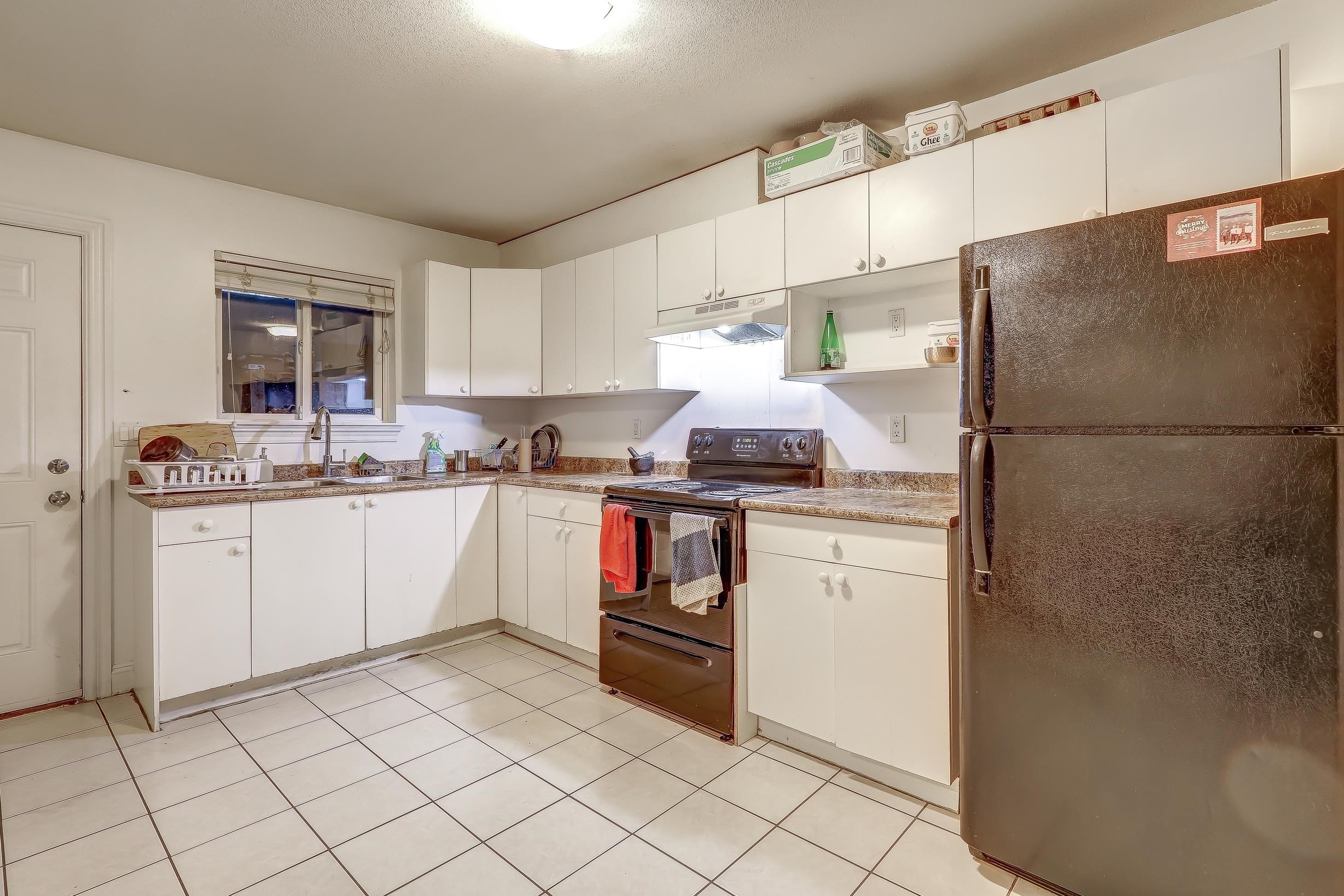 









16226


96b

Avenue,
Surrey,




BC
V3S 2M4

