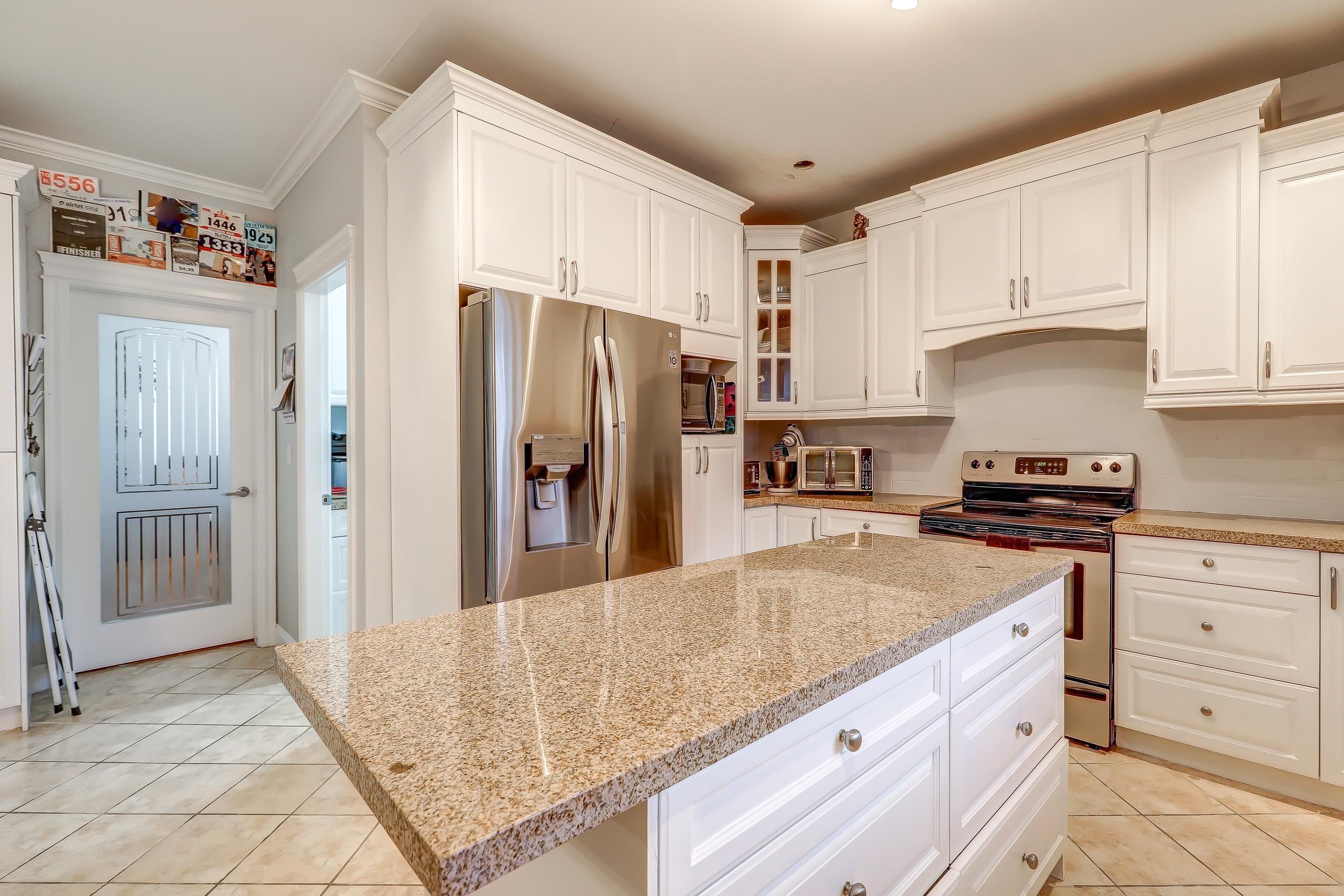 









16226


96b

Avenue,
Surrey,




BC
V3S 2M4

