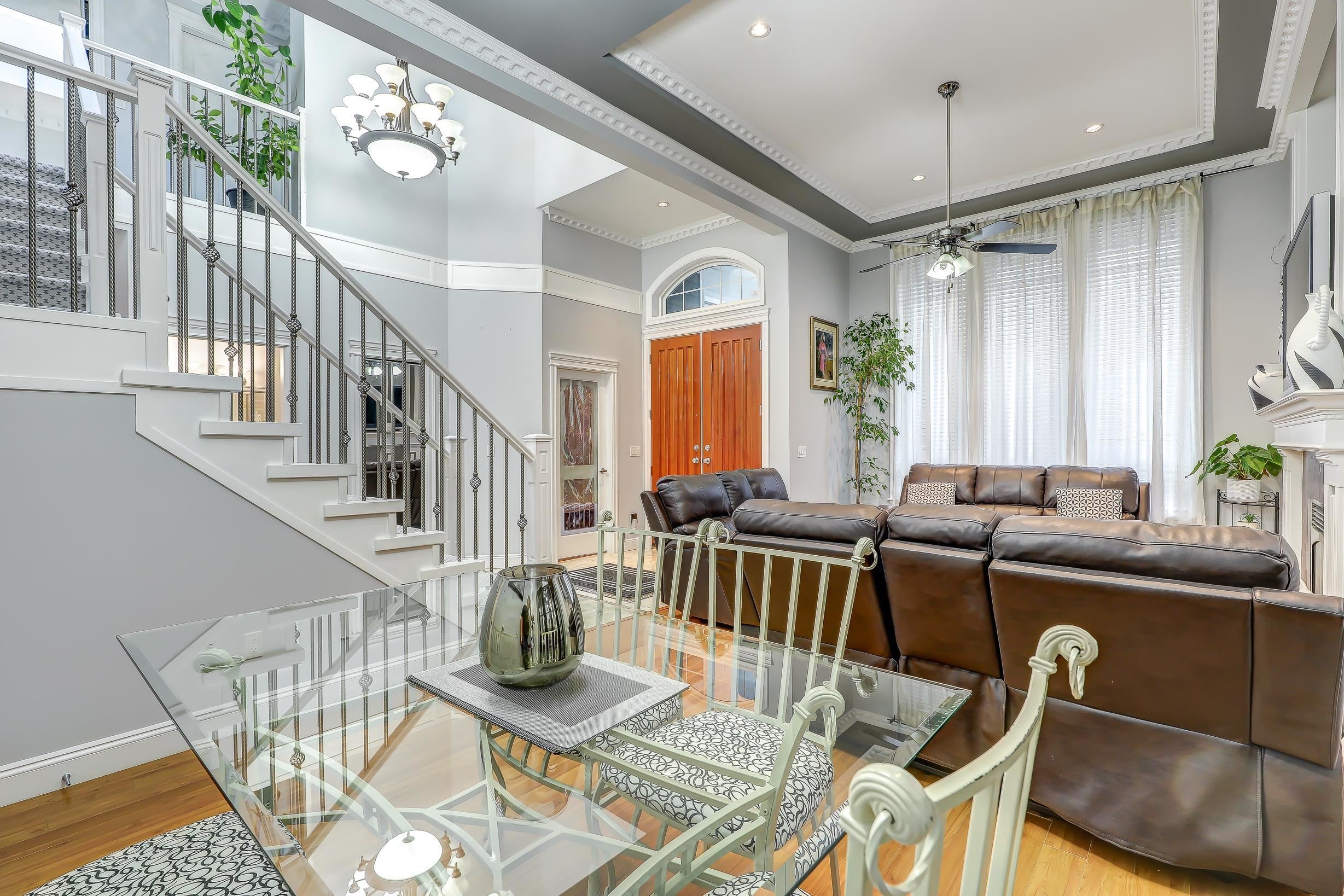 









16226


96b

Avenue,
Surrey,




BC
V3S 2M4

