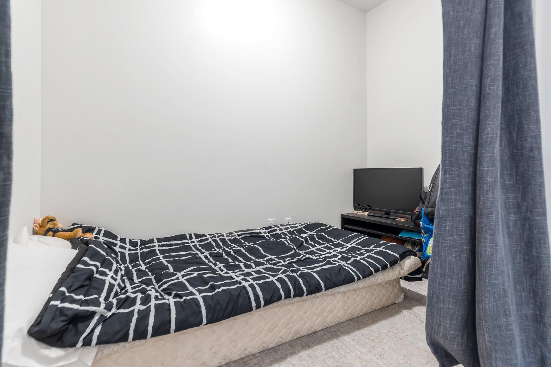 









13768


108

Avenue, 221,
Surrey,




BC
V3T 0L9

