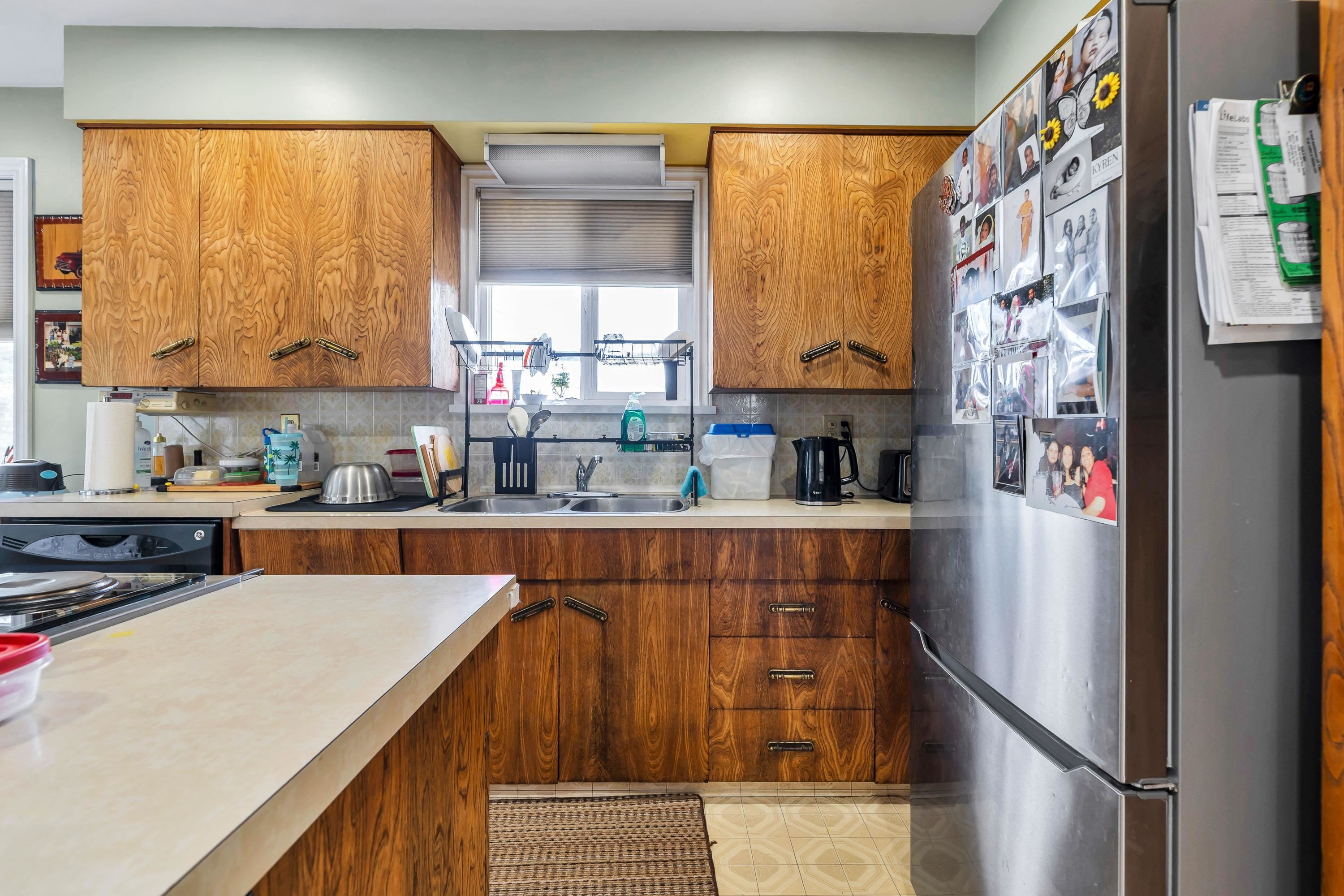 









10292


River

Road,
Delta,




BC
V4C 2R5

