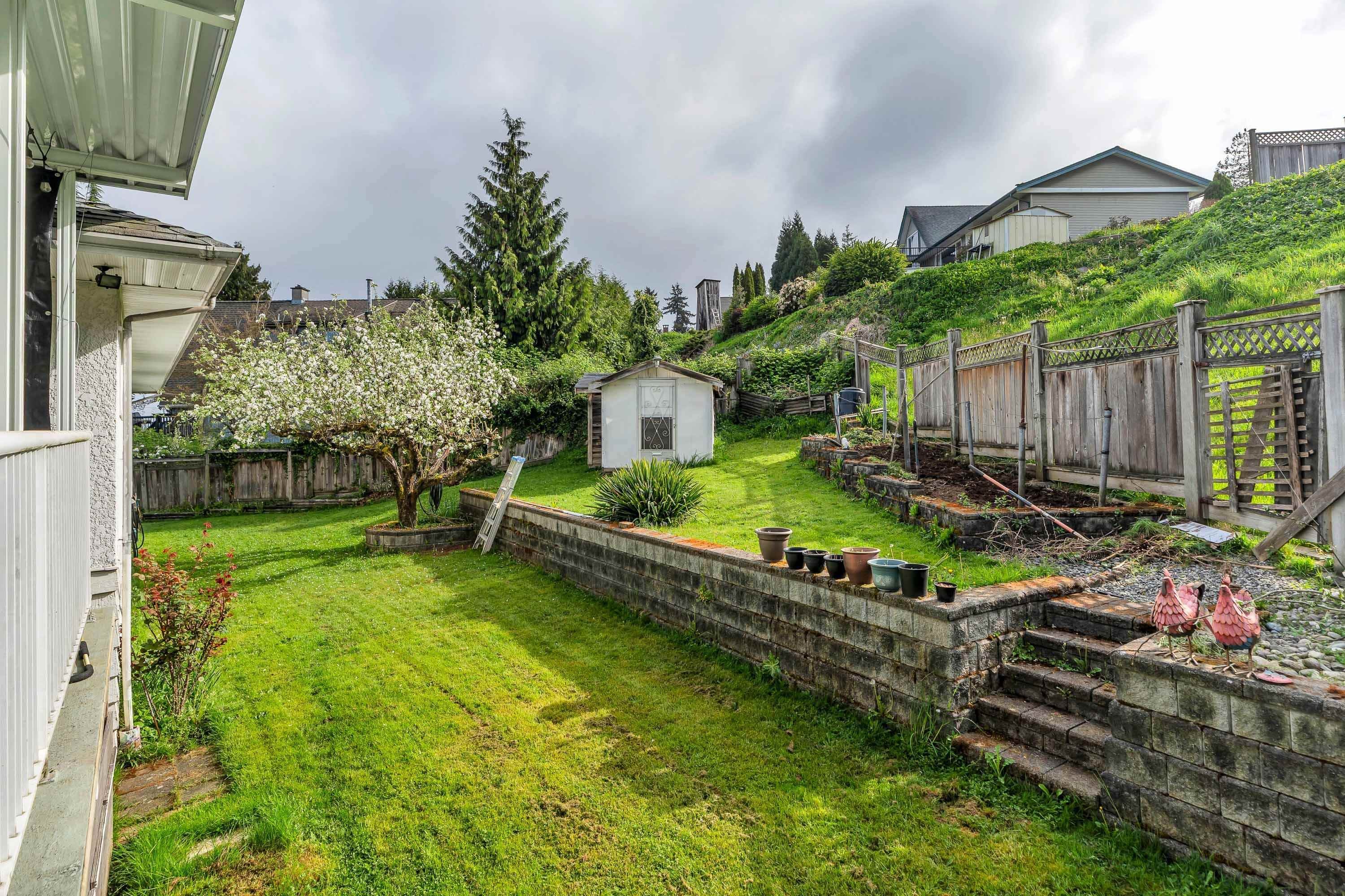 









10292


River

Road,
Delta,




BC
V4C 2R5


