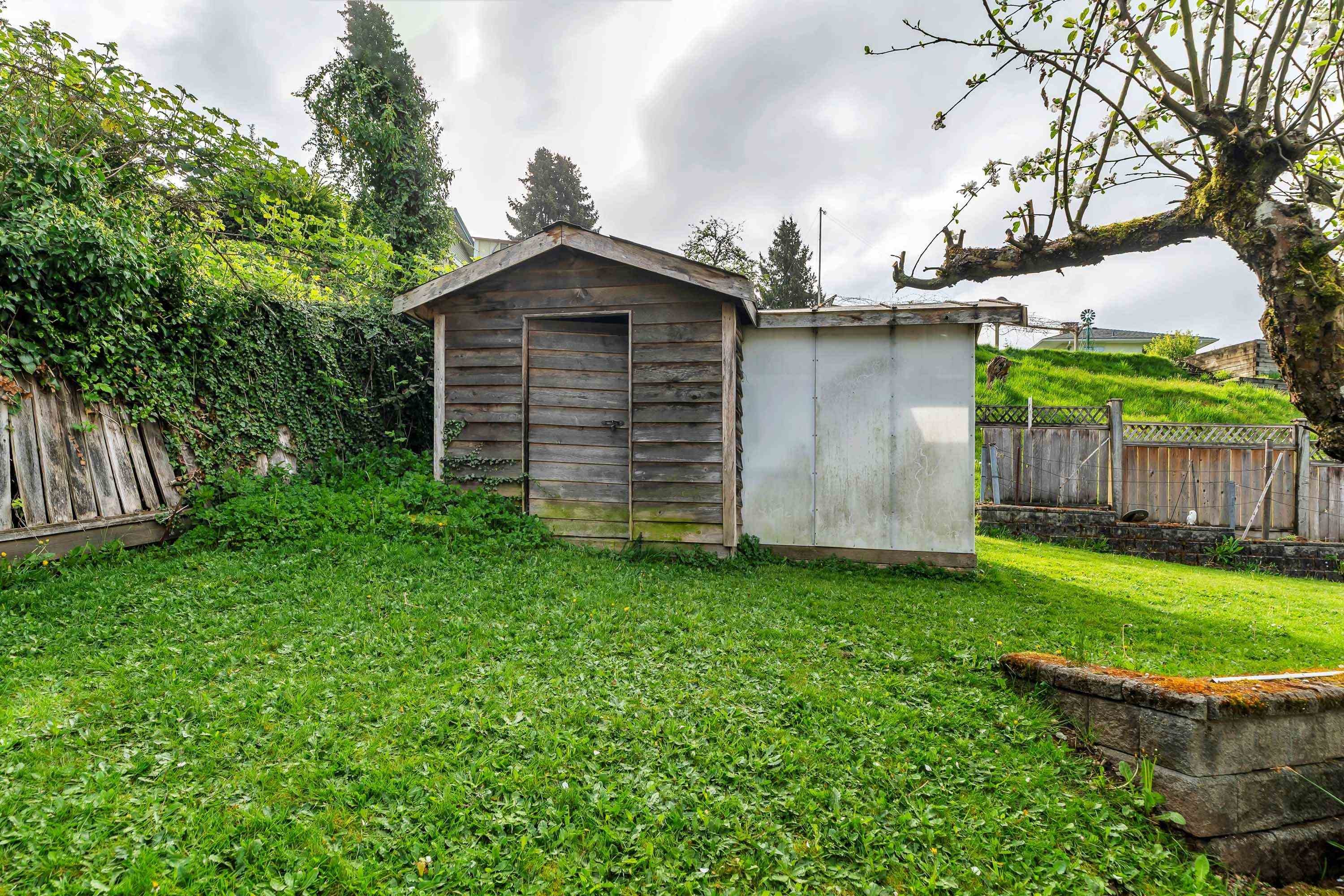 









10292


River

Road,
Delta,




BC
V4C 2R5

