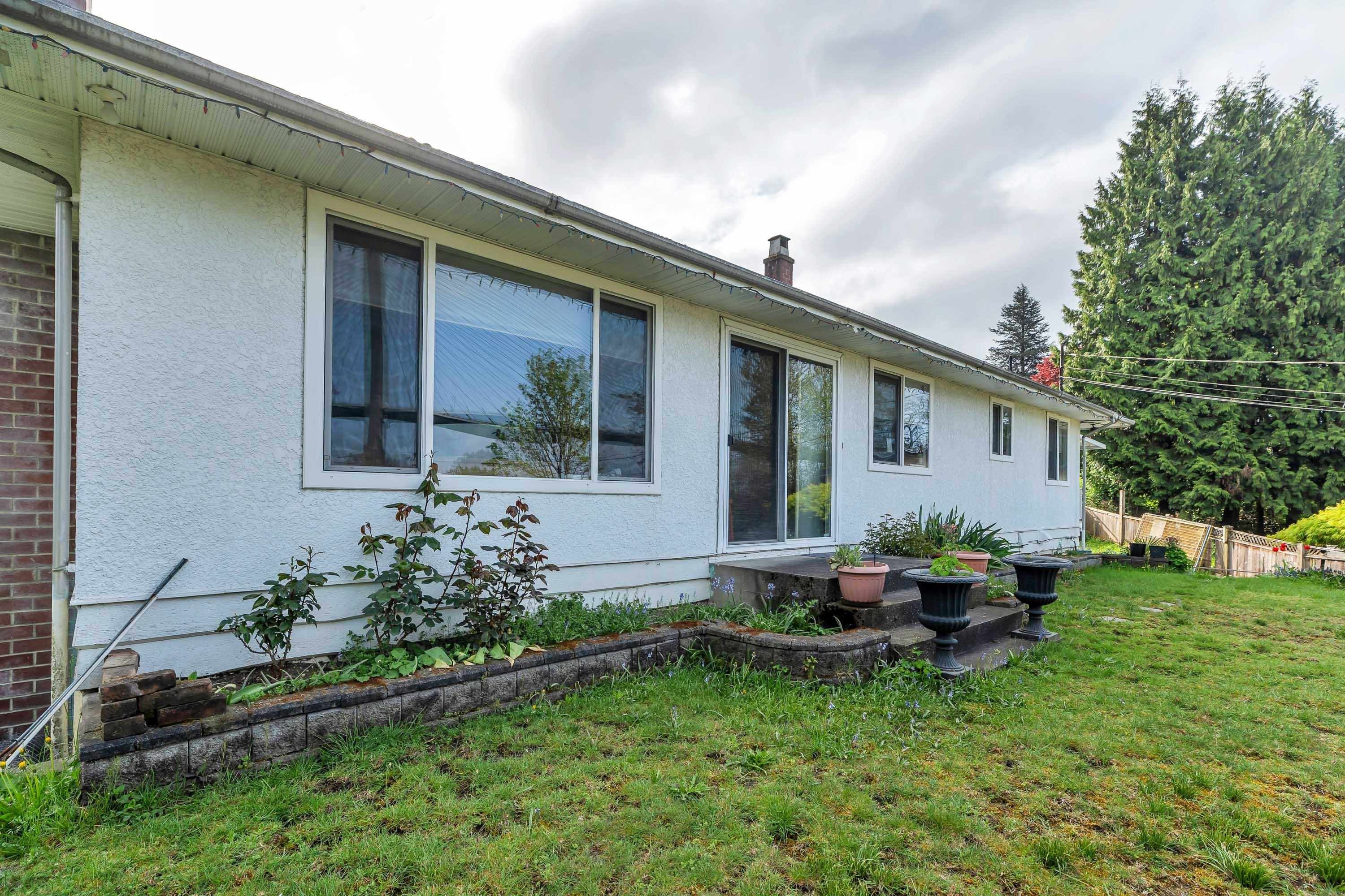 









10292


River

Road,
Delta,




BC
V4C 2R5

