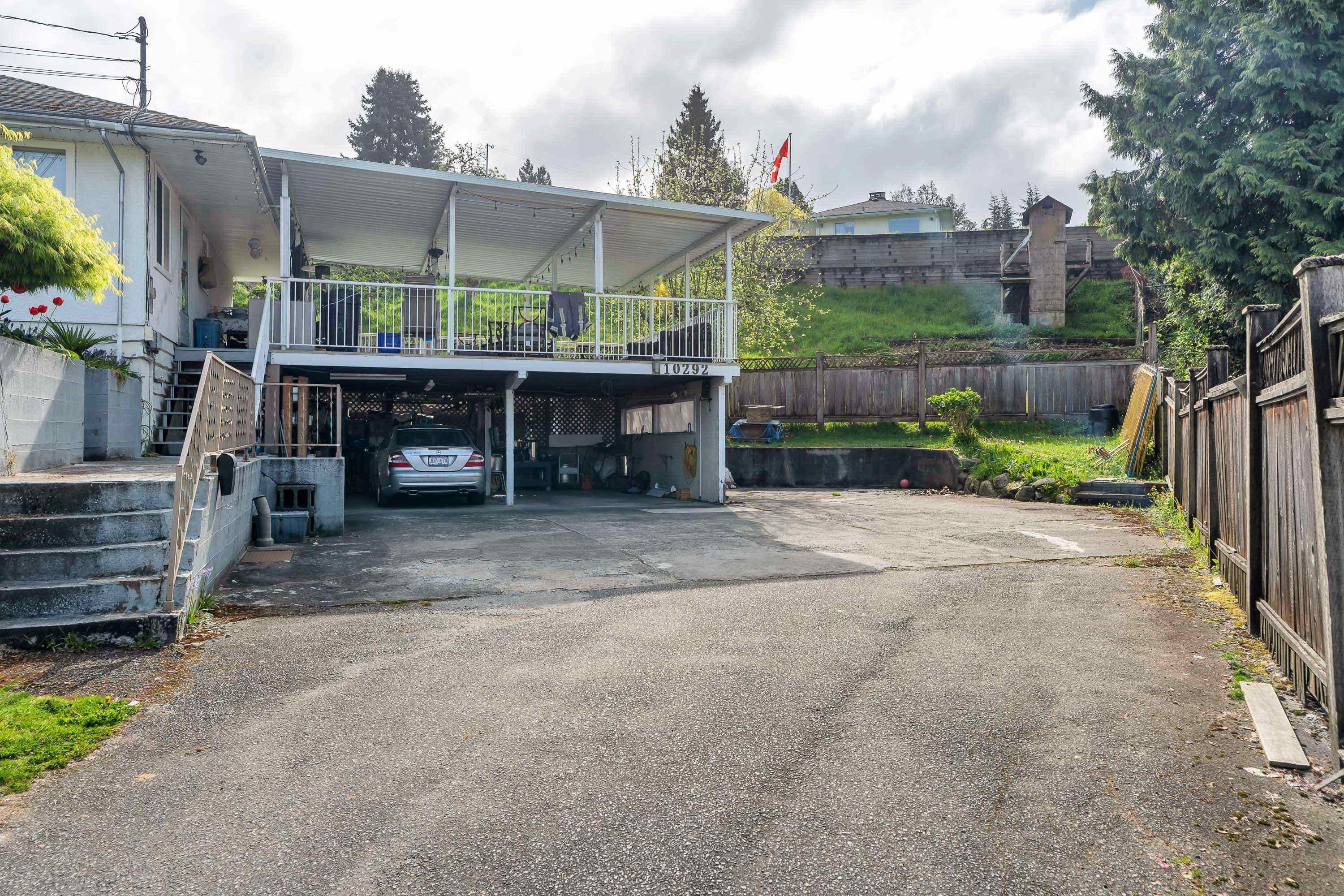 









10292


River

Road,
Delta,




BC
V4C 2R5

