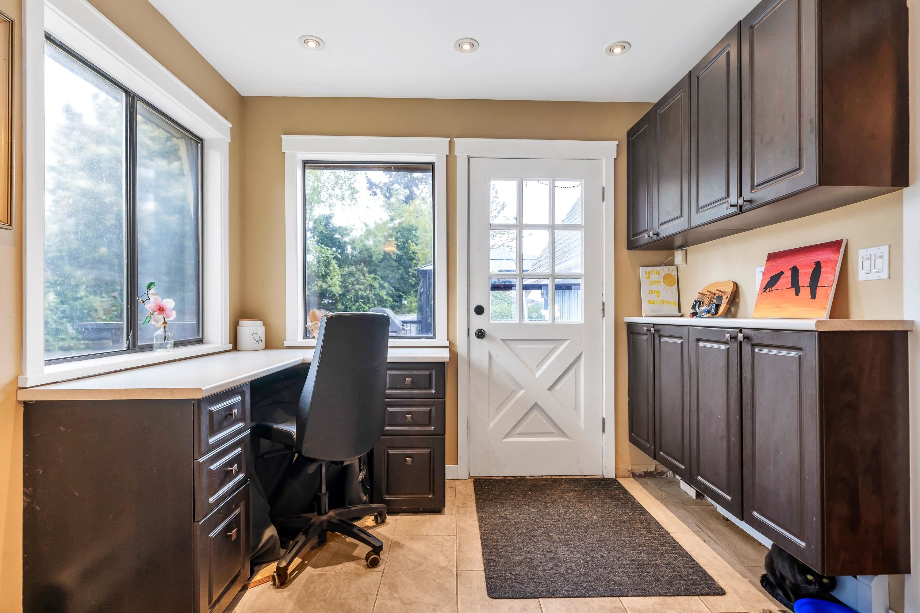 









10308


River

Road,
Delta,




BC
V4C 2R5

