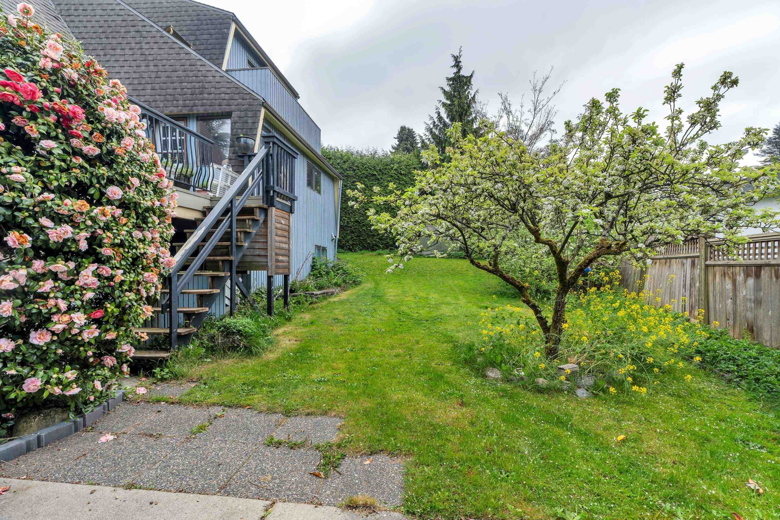 









10308


River

Road,
Delta,




BC
V4C 2R5

