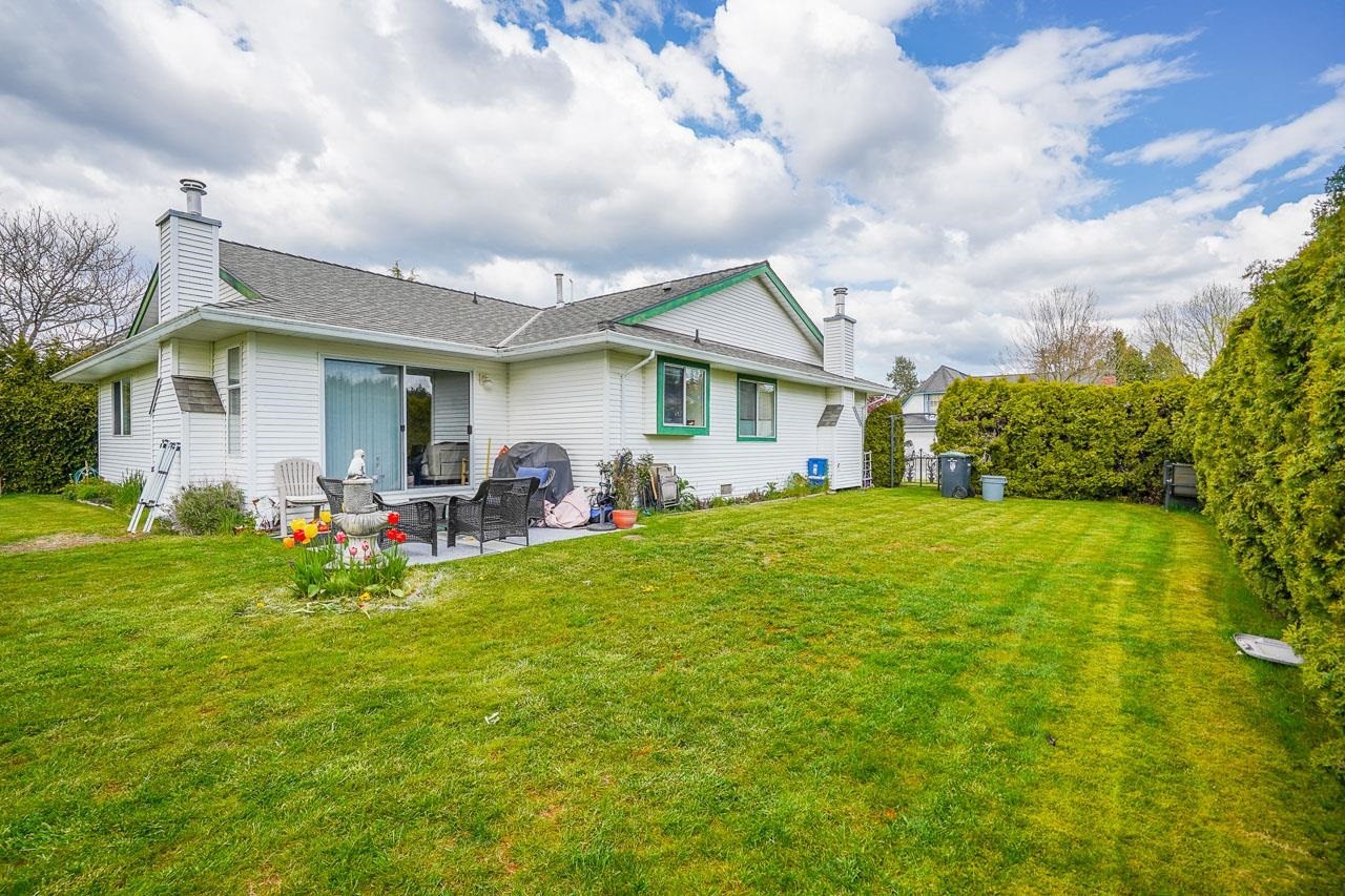









3329


197

Street,
Langley,




BC
V3A 7X4

