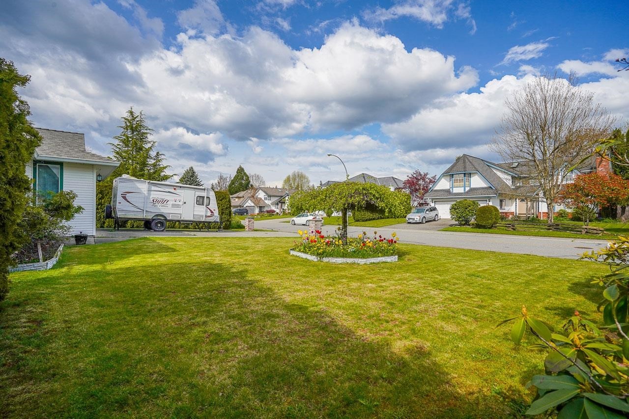 









3329


197

Street,
Langley,




BC
V3A 7X4

