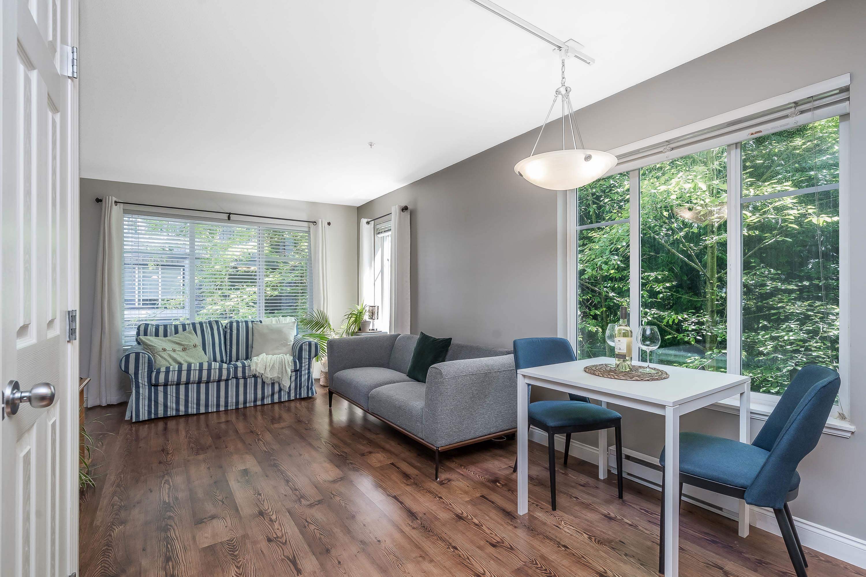 









5454


198

Street, 107,
Langley,




BC
V3A 1G2

