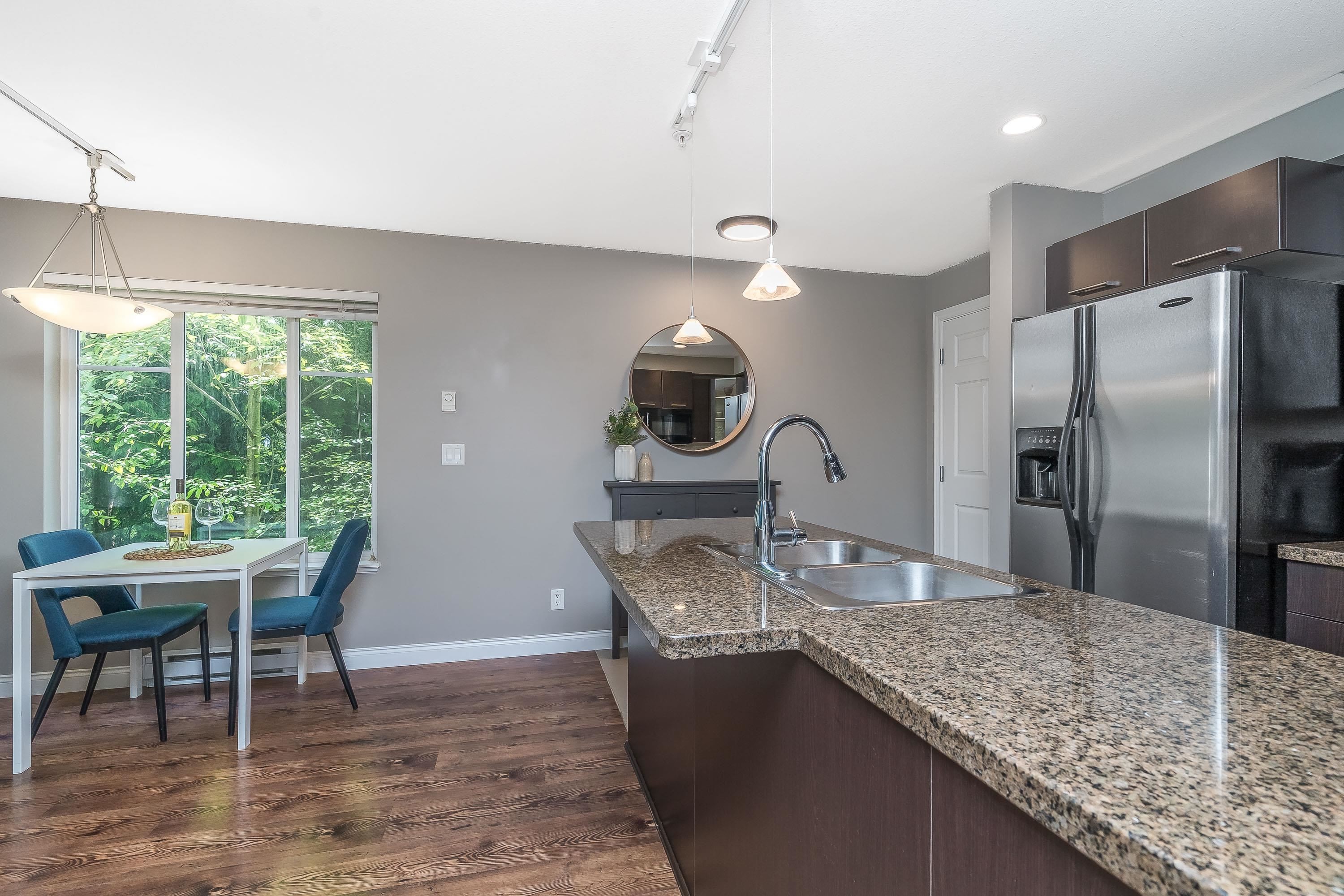









5454


198

Street, 107,
Langley,




BC
V3A 1G2


