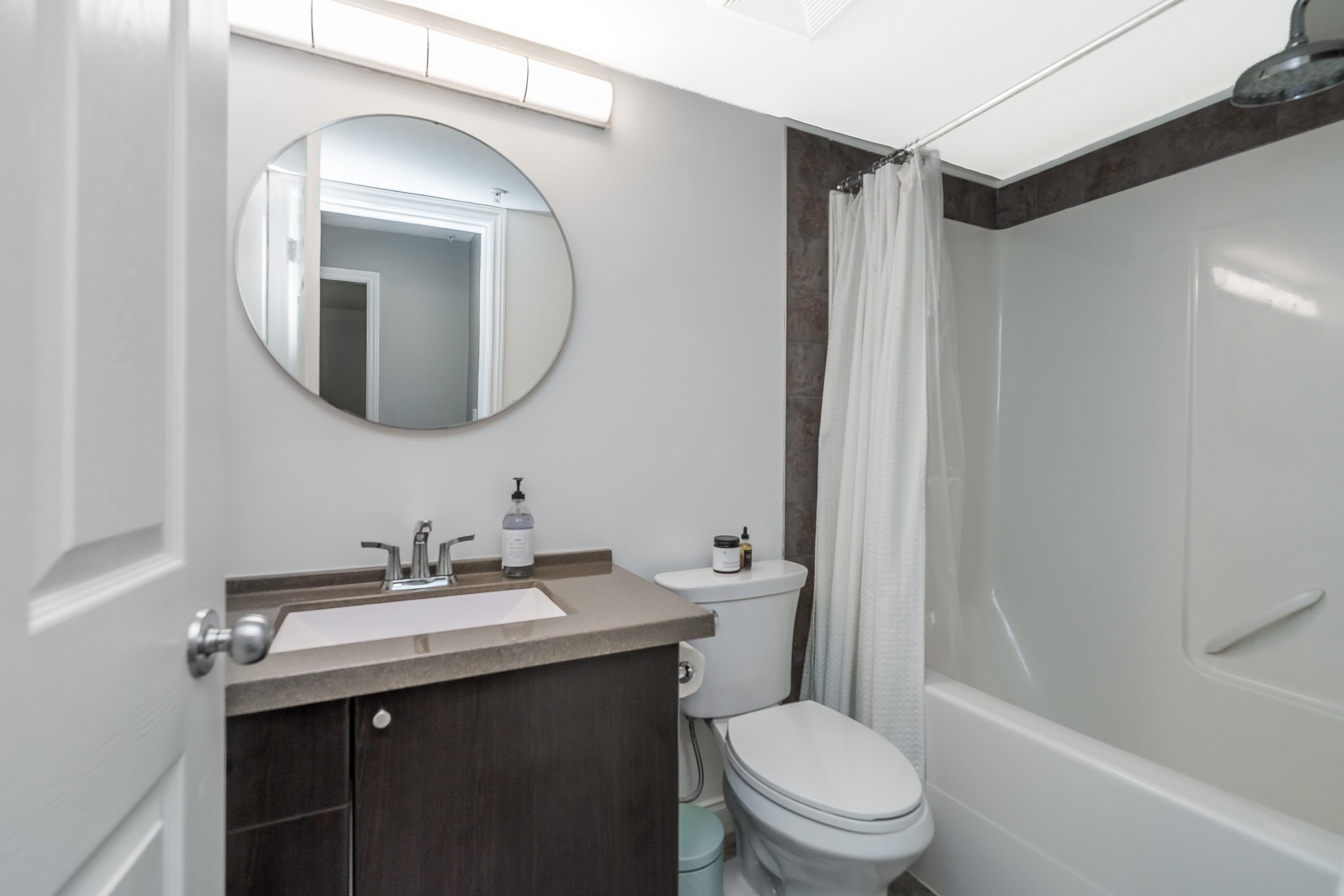 









5454


198

Street, 107,
Langley,




BC
V3A 1G2

