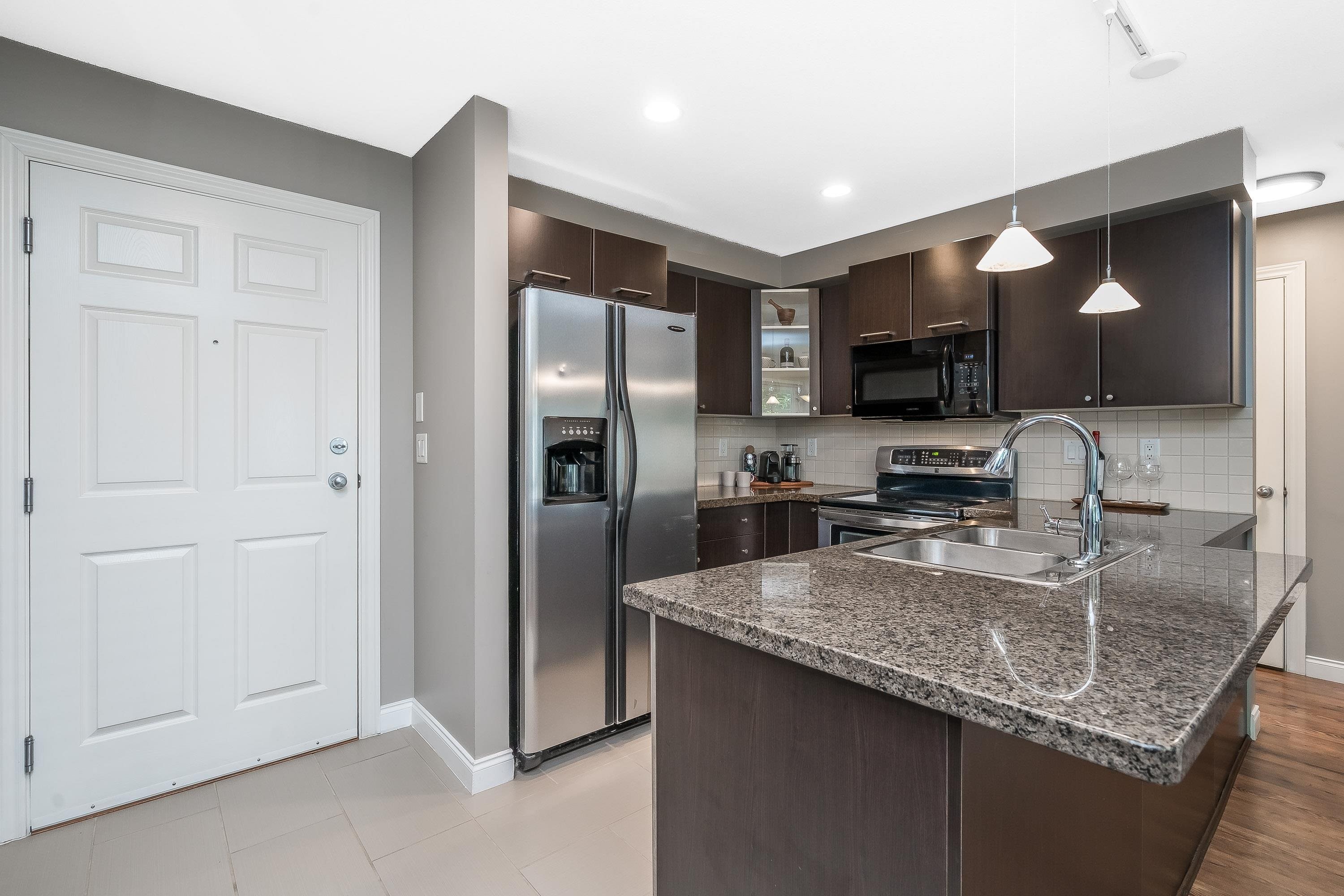 









5454


198

Street, 107,
Langley,




BC
V3A 1G2

