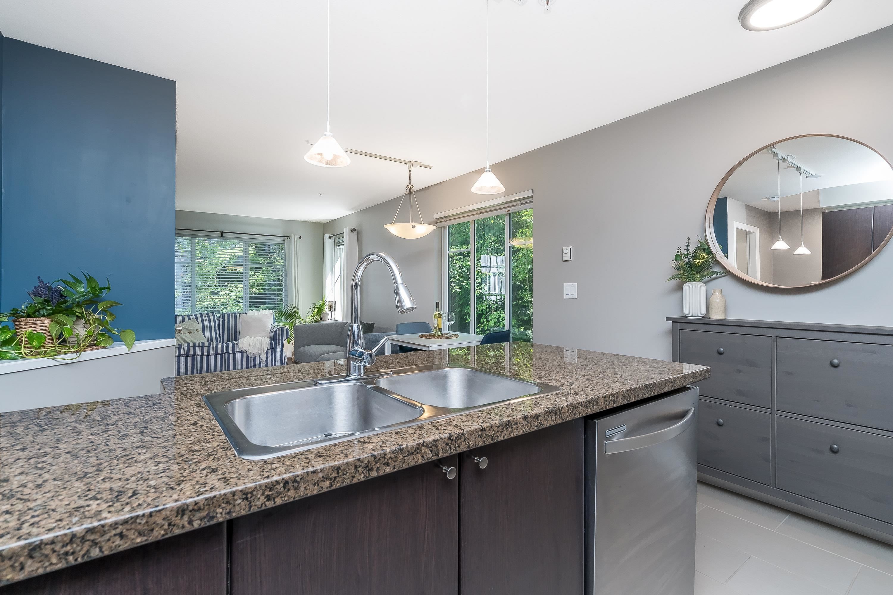 









5454


198

Street, 107,
Langley,




BC
V3A 1G2

