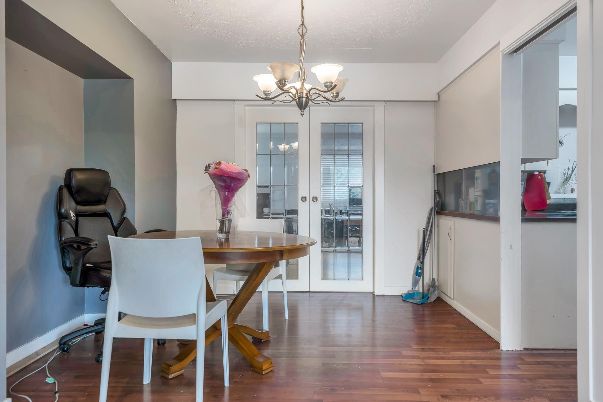 









32670


Avalon

Crescent,
Abbotsford,




BC
V2T 3S6

