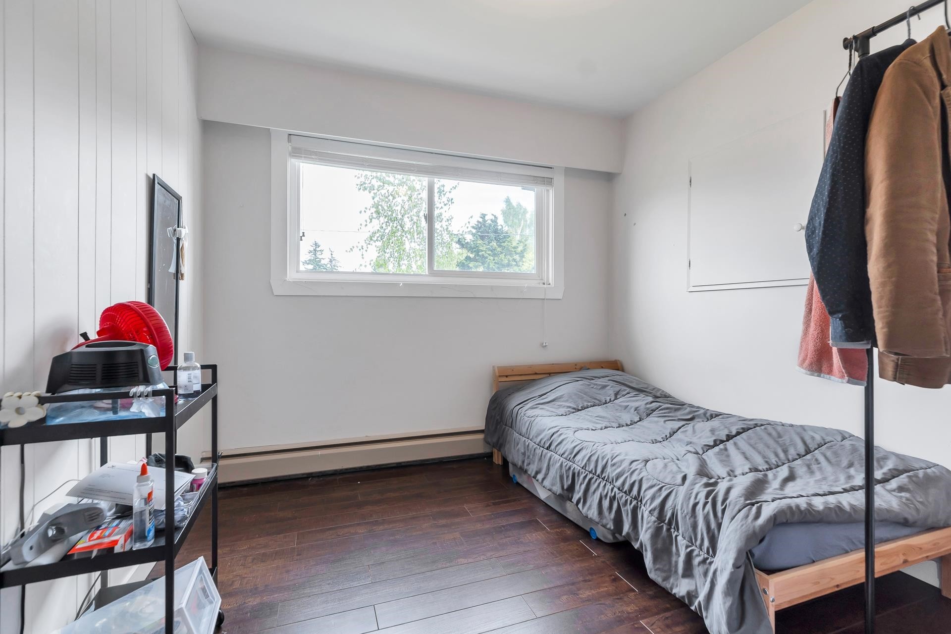 









32670


Avalon

Crescent,
Abbotsford,




BC
V2T 3S6

