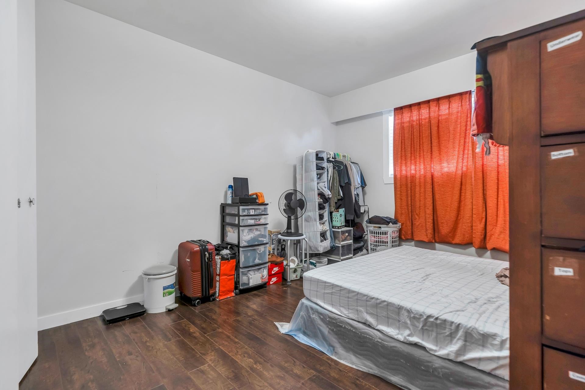 









32670


Avalon

Crescent,
Abbotsford,




BC
V2T 3S6

