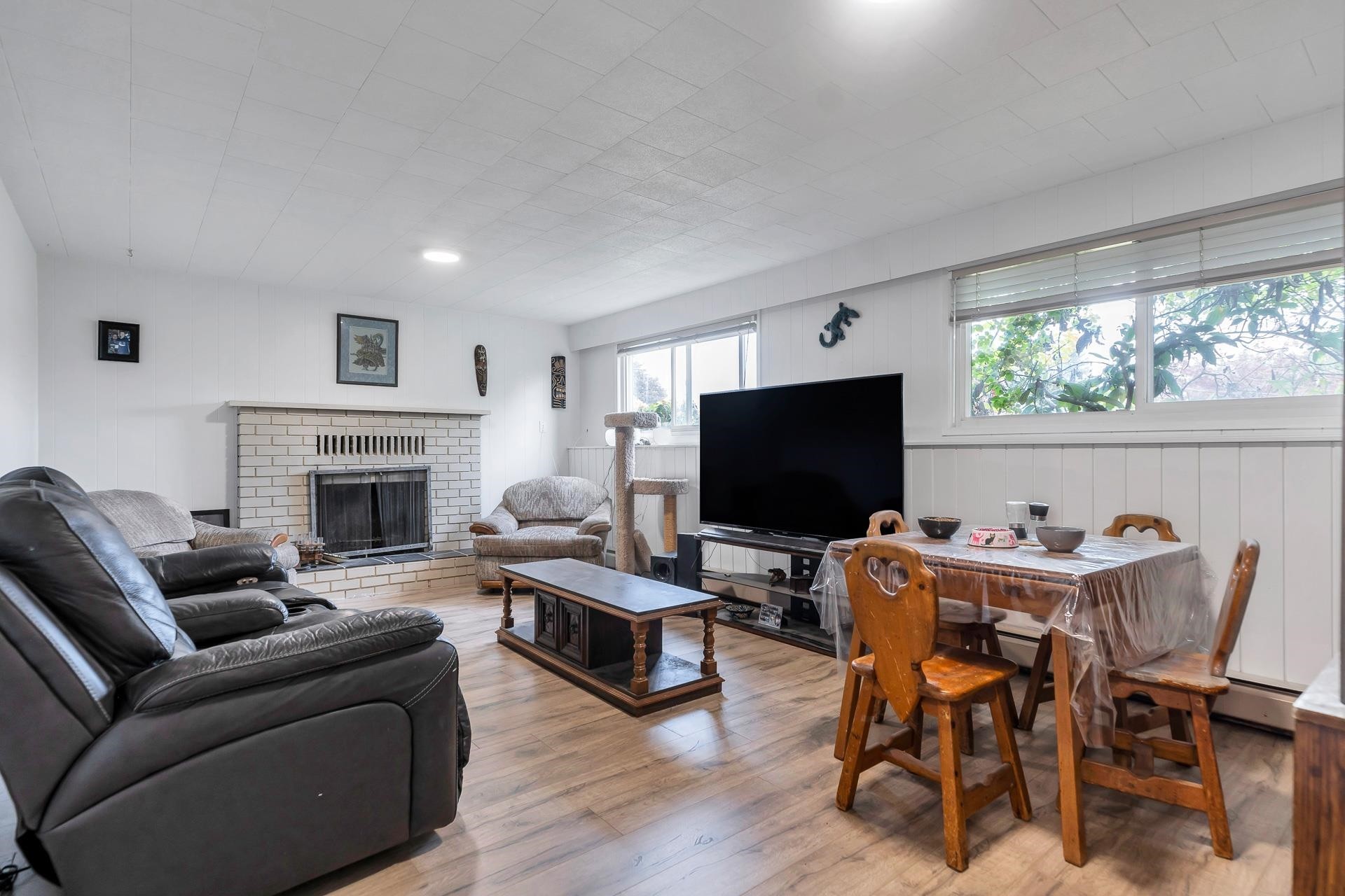 









32670


Avalon

Crescent,
Abbotsford,




BC
V2T 3S6

