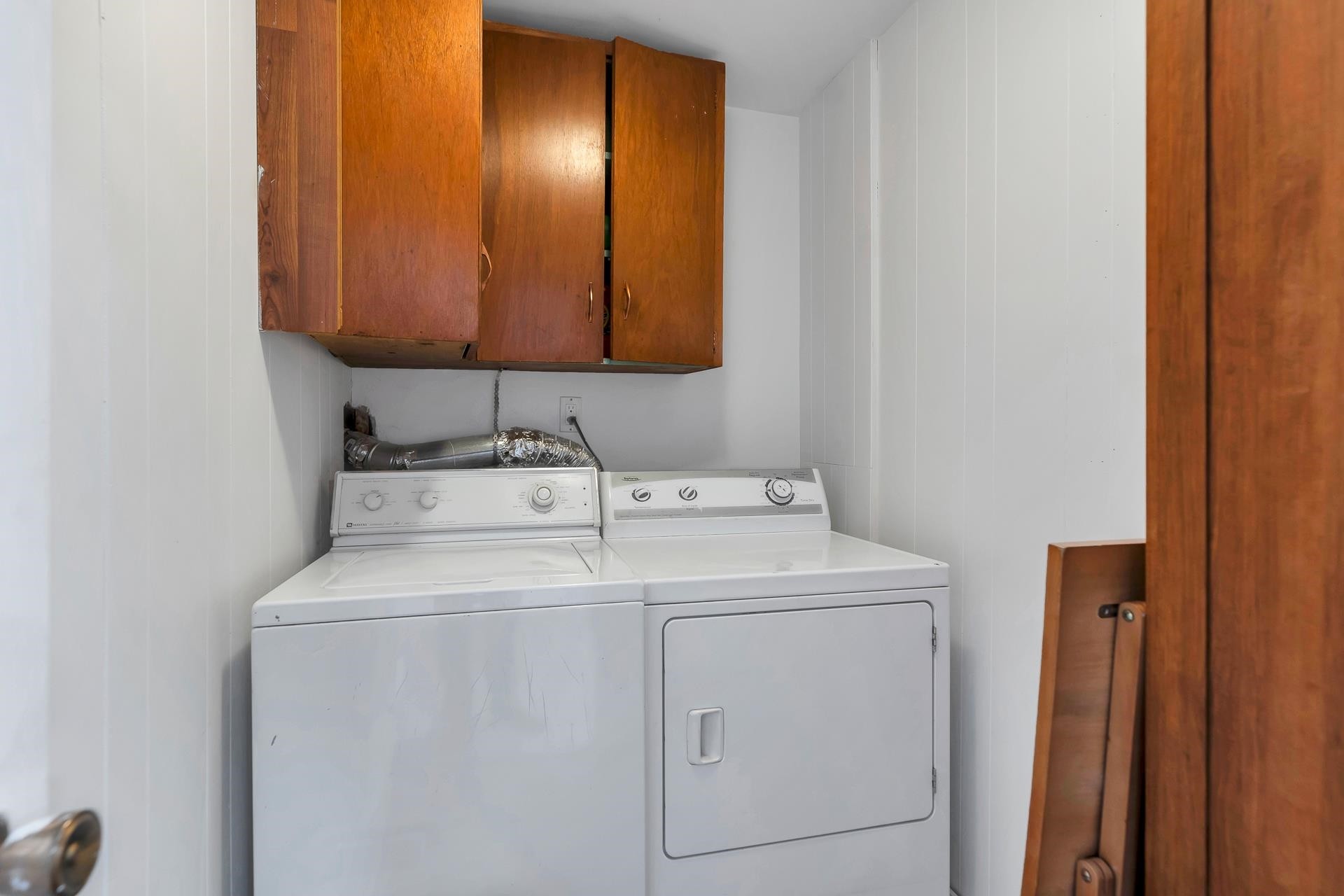 









32670


Avalon

Crescent,
Abbotsford,




BC
V2T 3S6

