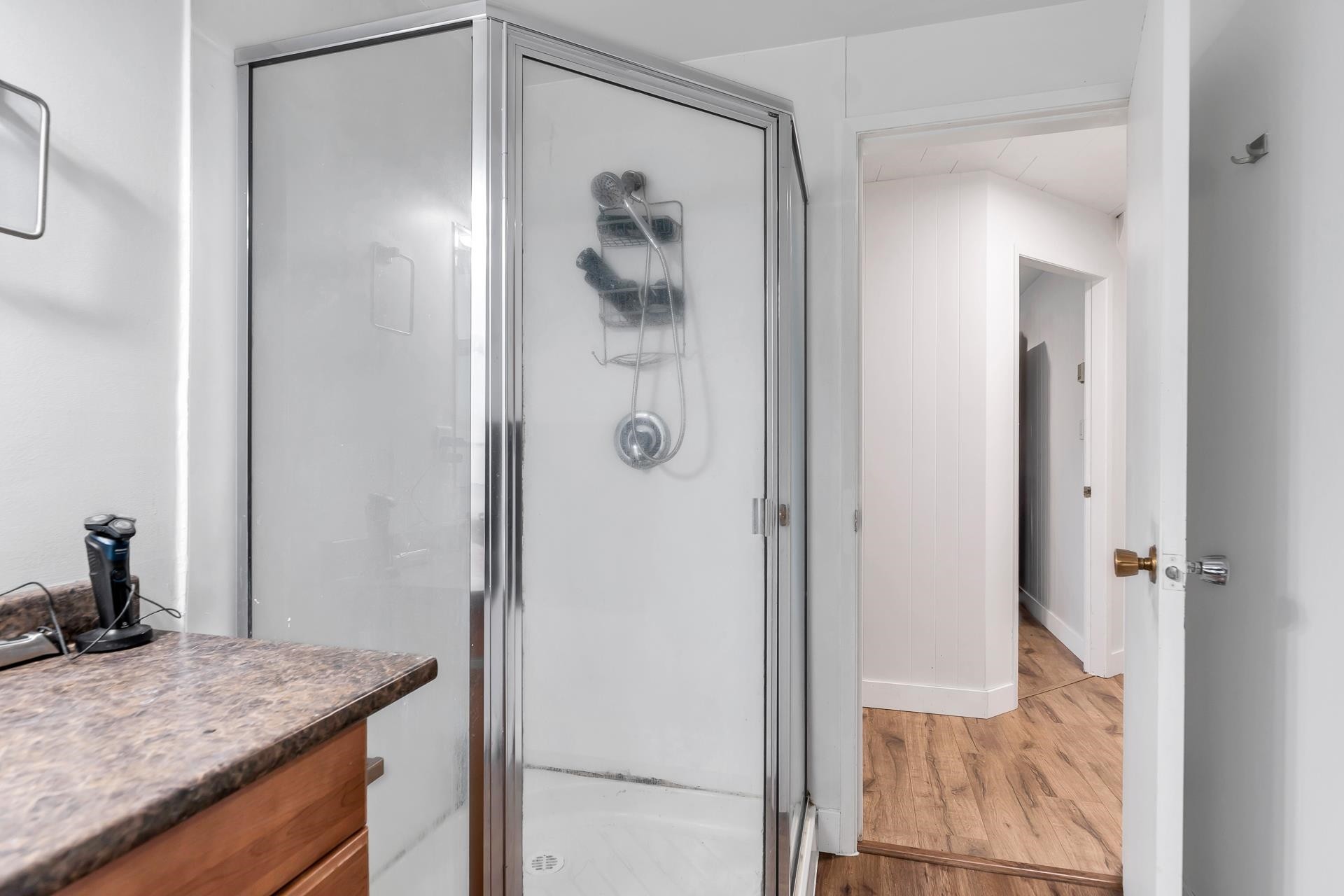 









32670


Avalon

Crescent,
Abbotsford,




BC
V2T 3S6

