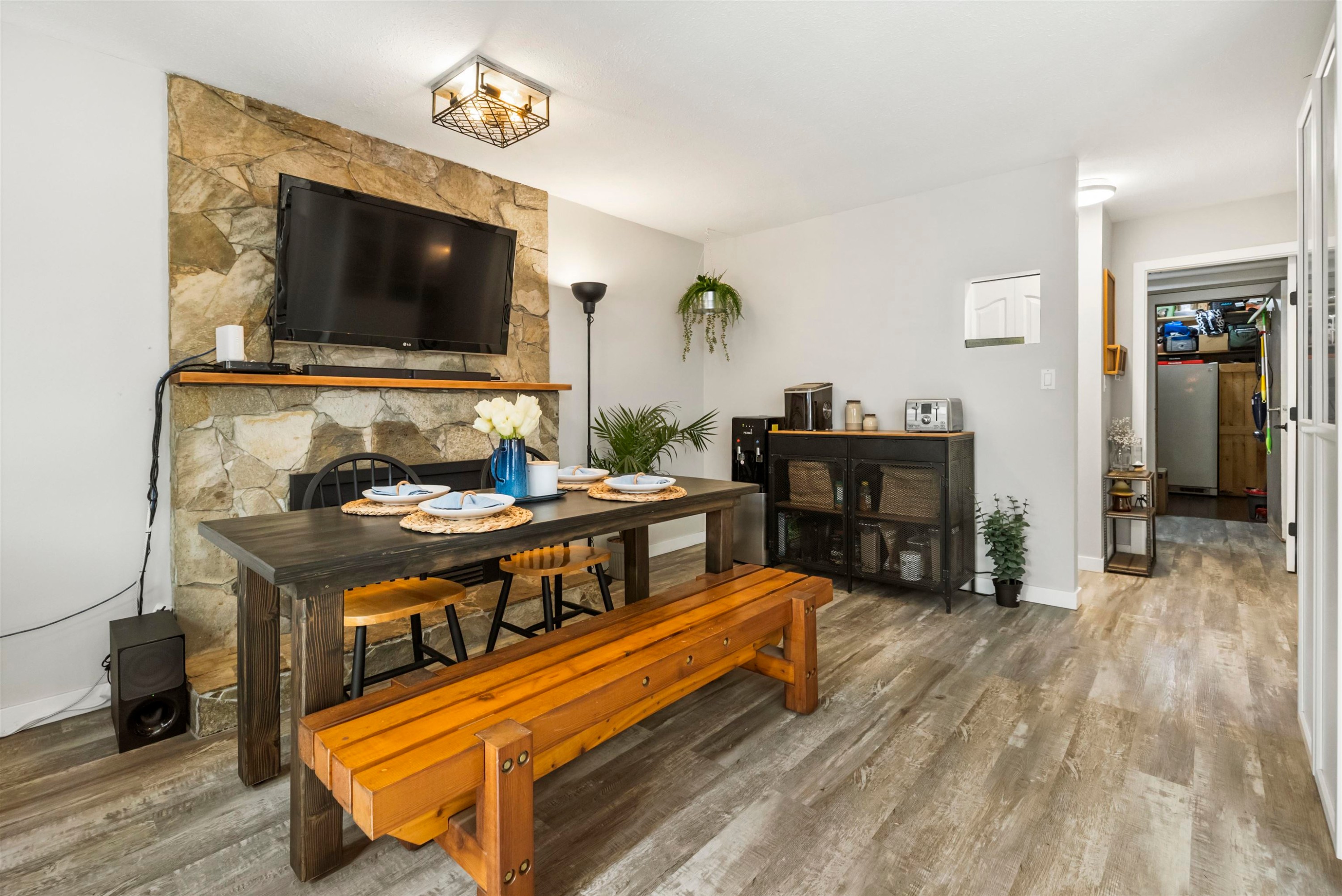 









15336


112

Avenue,
Surrey,




BC
V3R 8Y8


