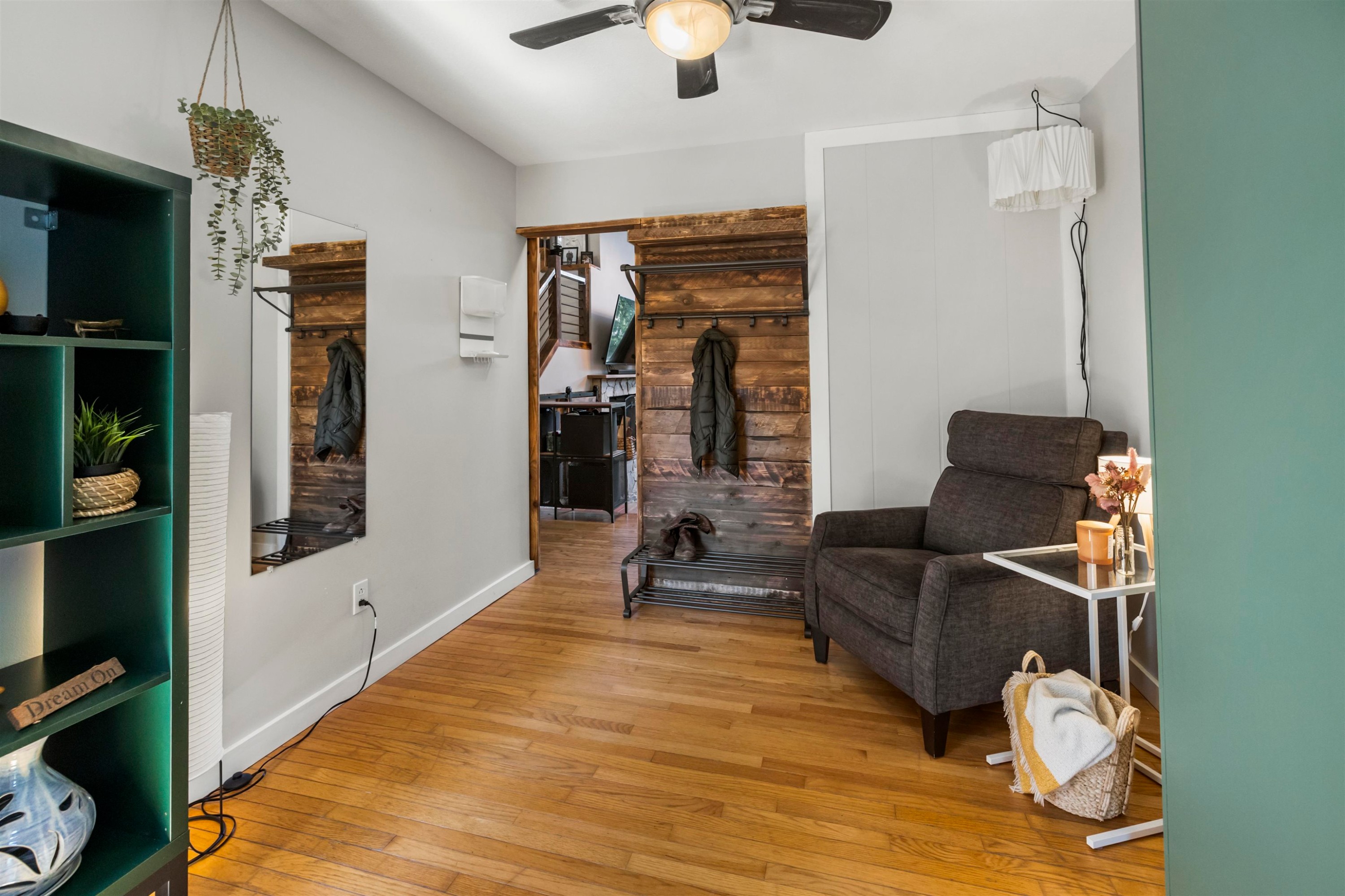 









15336


112

Avenue,
Surrey,




BC
V3R 8Y8

