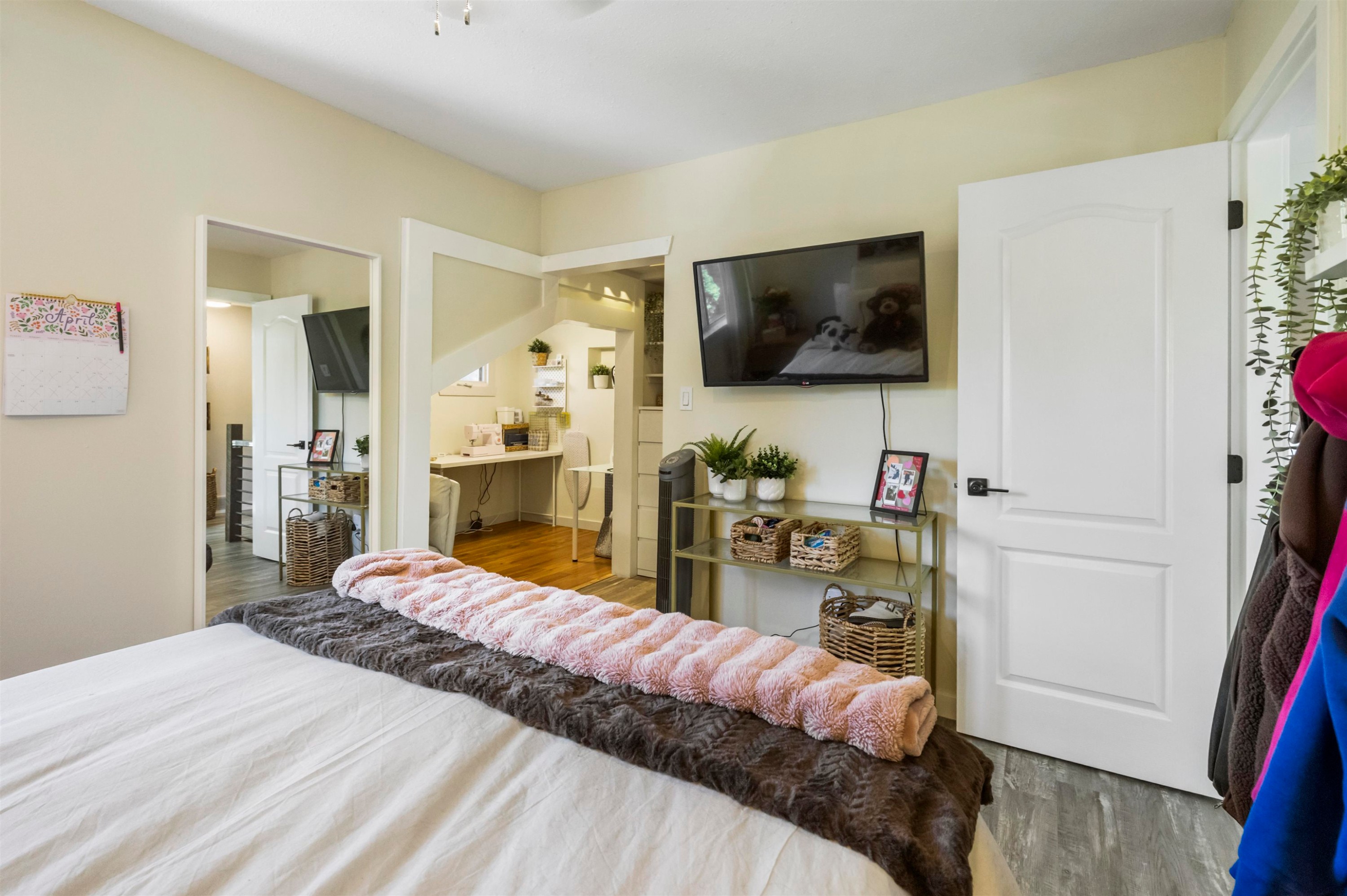 









15336


112

Avenue,
Surrey,




BC
V3R 8Y8

