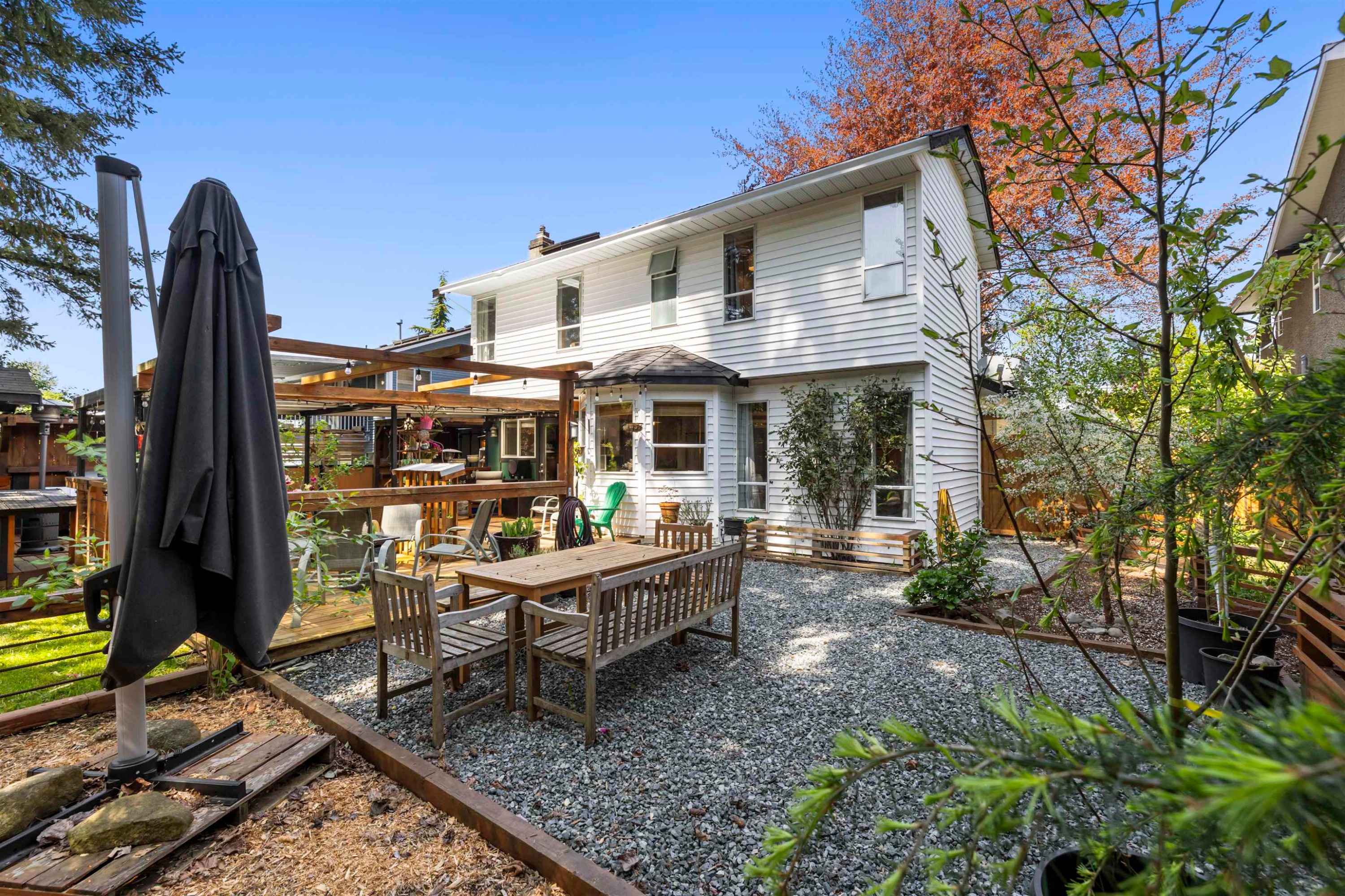 









15336


112

Avenue,
Surrey,




BC
V3R 8Y8

