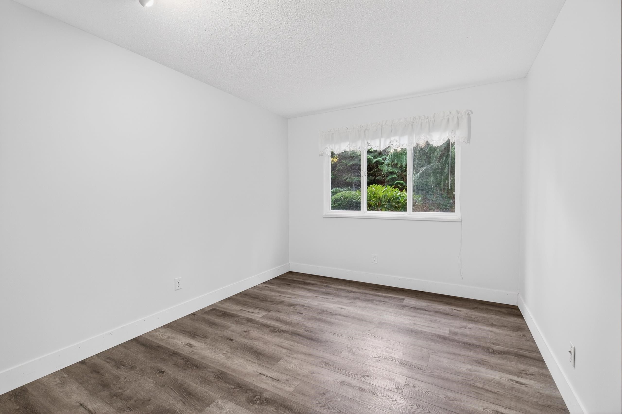 









13888


70

Avenue, 249,
Surrey,




BC
V3W 0R8

