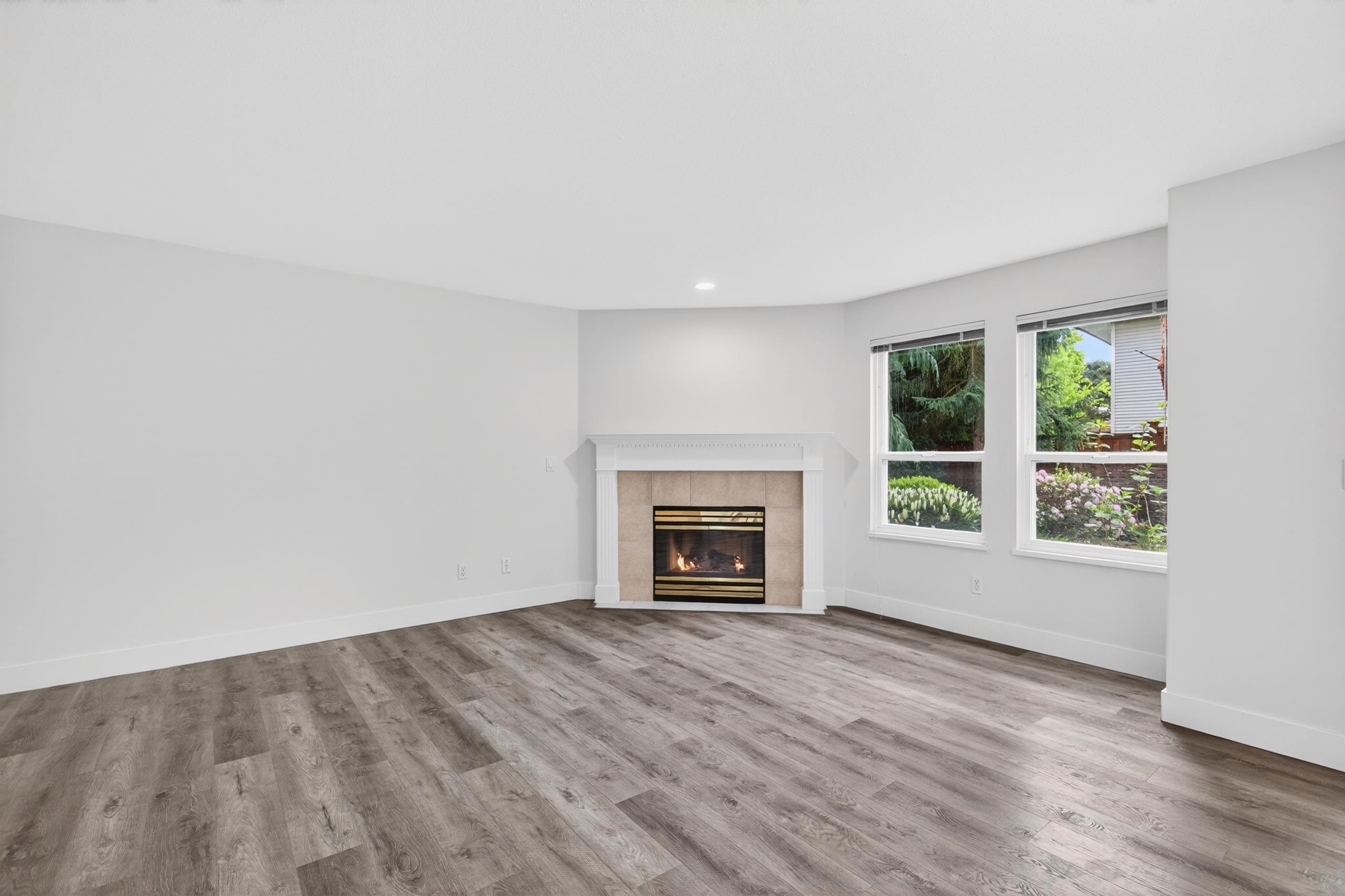 









13888


70

Avenue, 249,
Surrey,




BC
V3W 0R8

