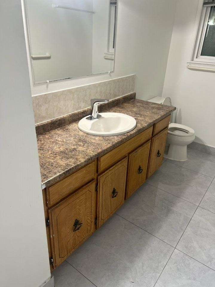 









4815


201

Street,
Langley,




BC
V3A 5V6


