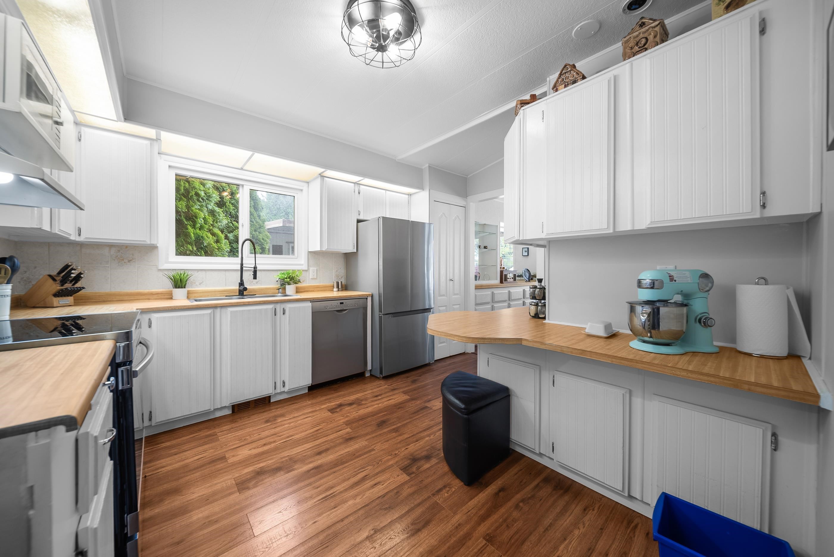 









3665


244

Street, 120,
Langley,




BC
V2Z 1N1

