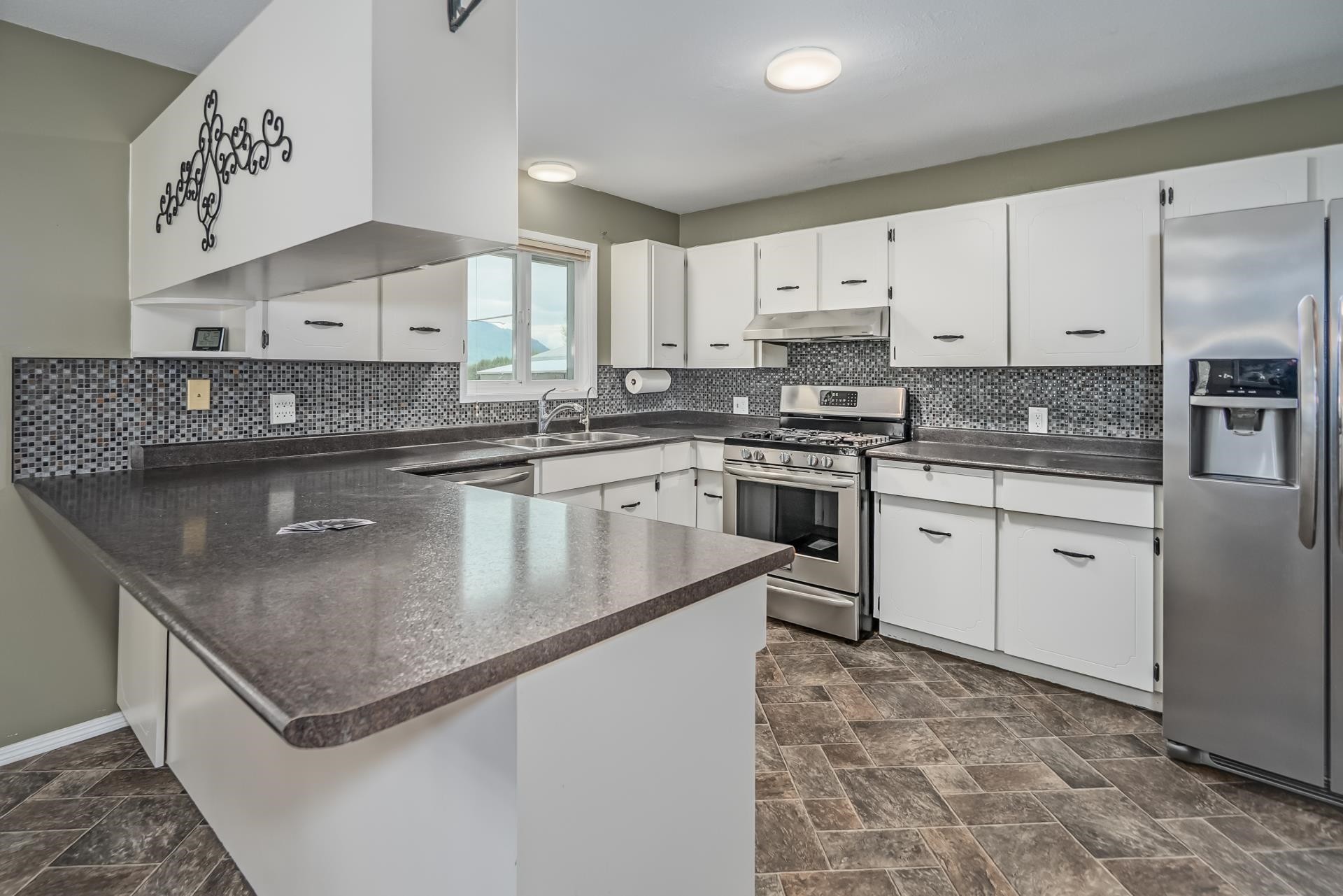 









9079


Sylvester

Road,
Mission,




BC
V2V 7K6

