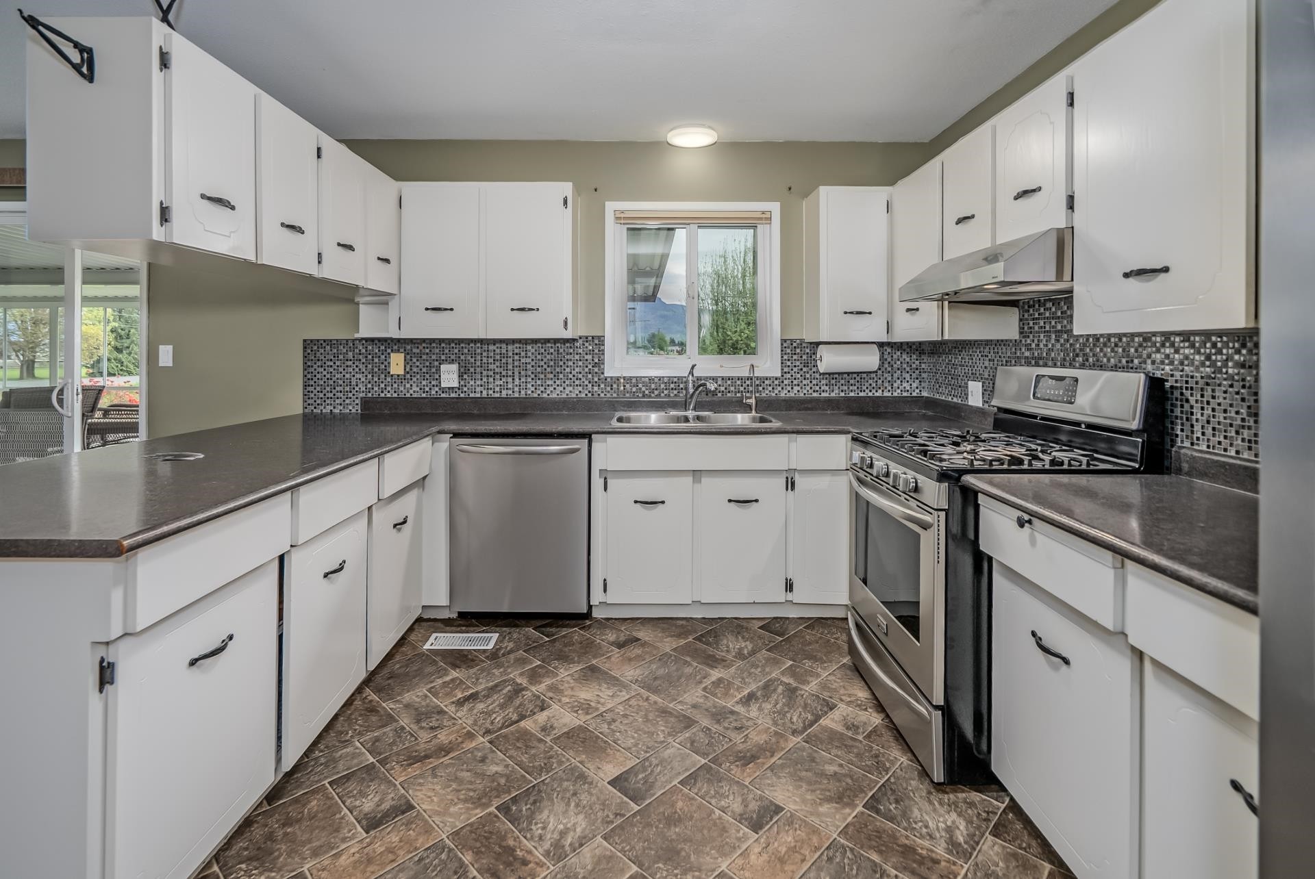 









9079


Sylvester

Road,
Mission,




BC
V2V 7K6

