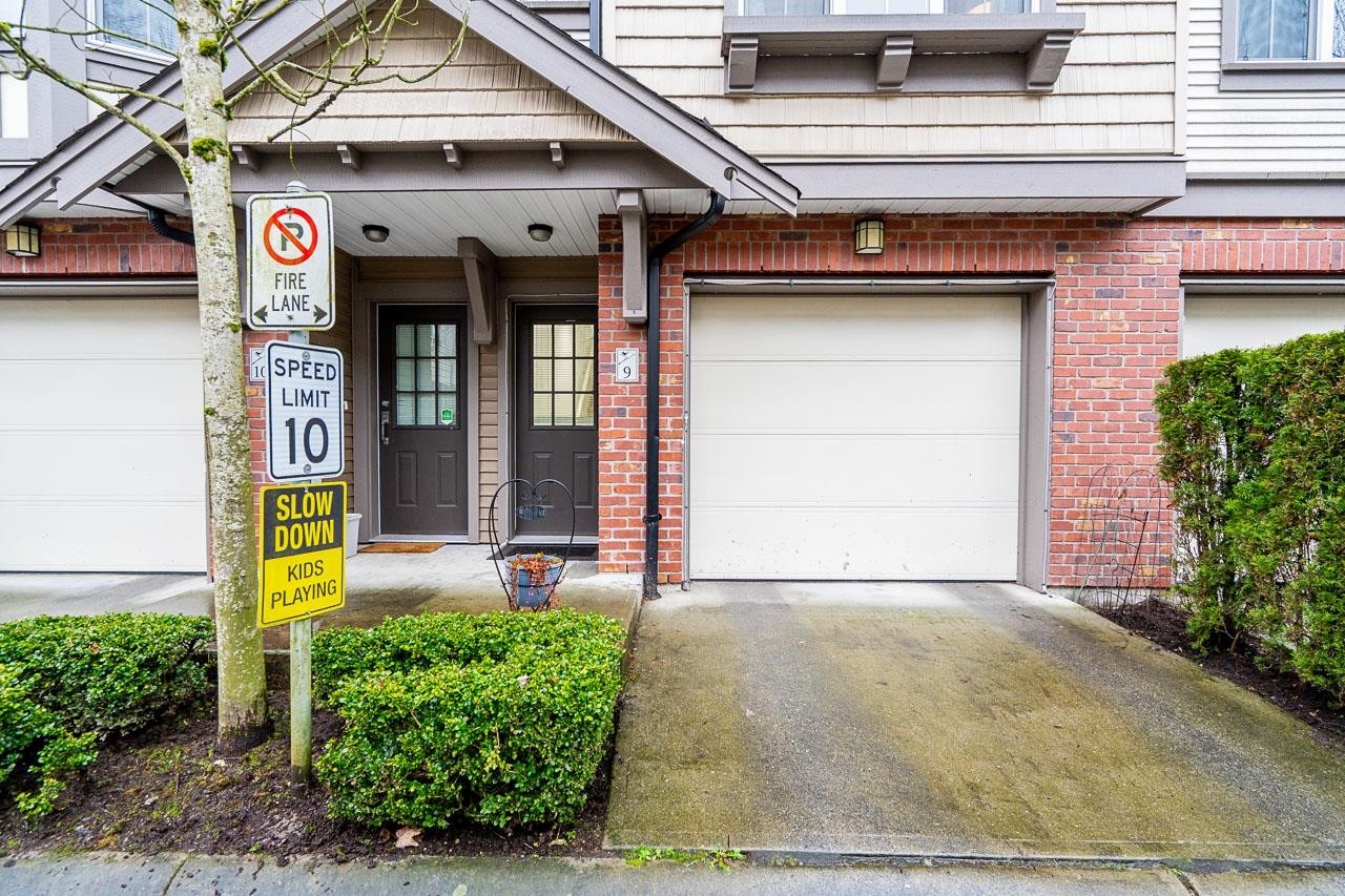 









14838


61

Avenue, 9,
Surrey,




BC
V3S 2P3

