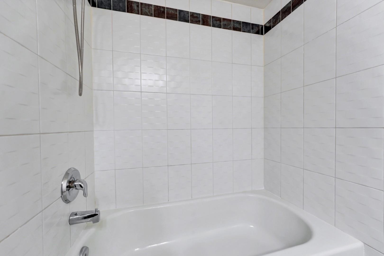 









2038


Sandalwood

Crescent, 210,
Abbotsford,




BC
V2S 3H6

