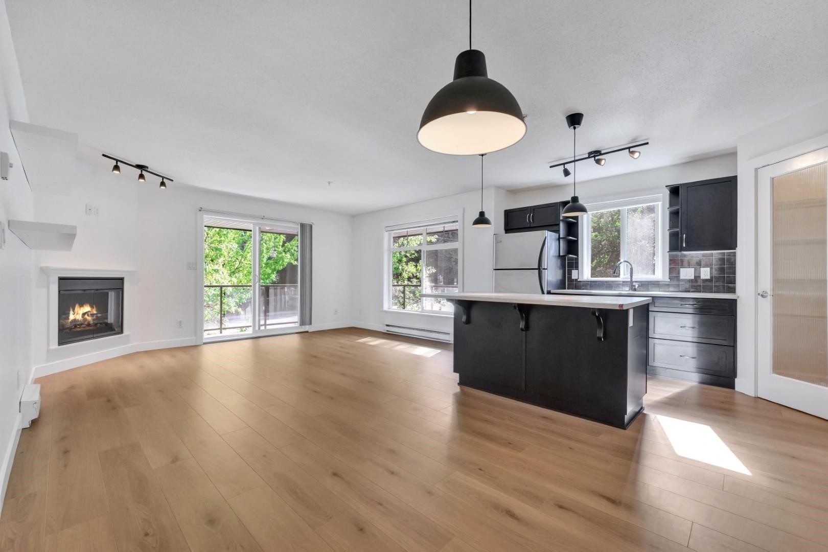 









2038


Sandalwood

Crescent, 210,
Abbotsford,




BC
V2S 3H6

