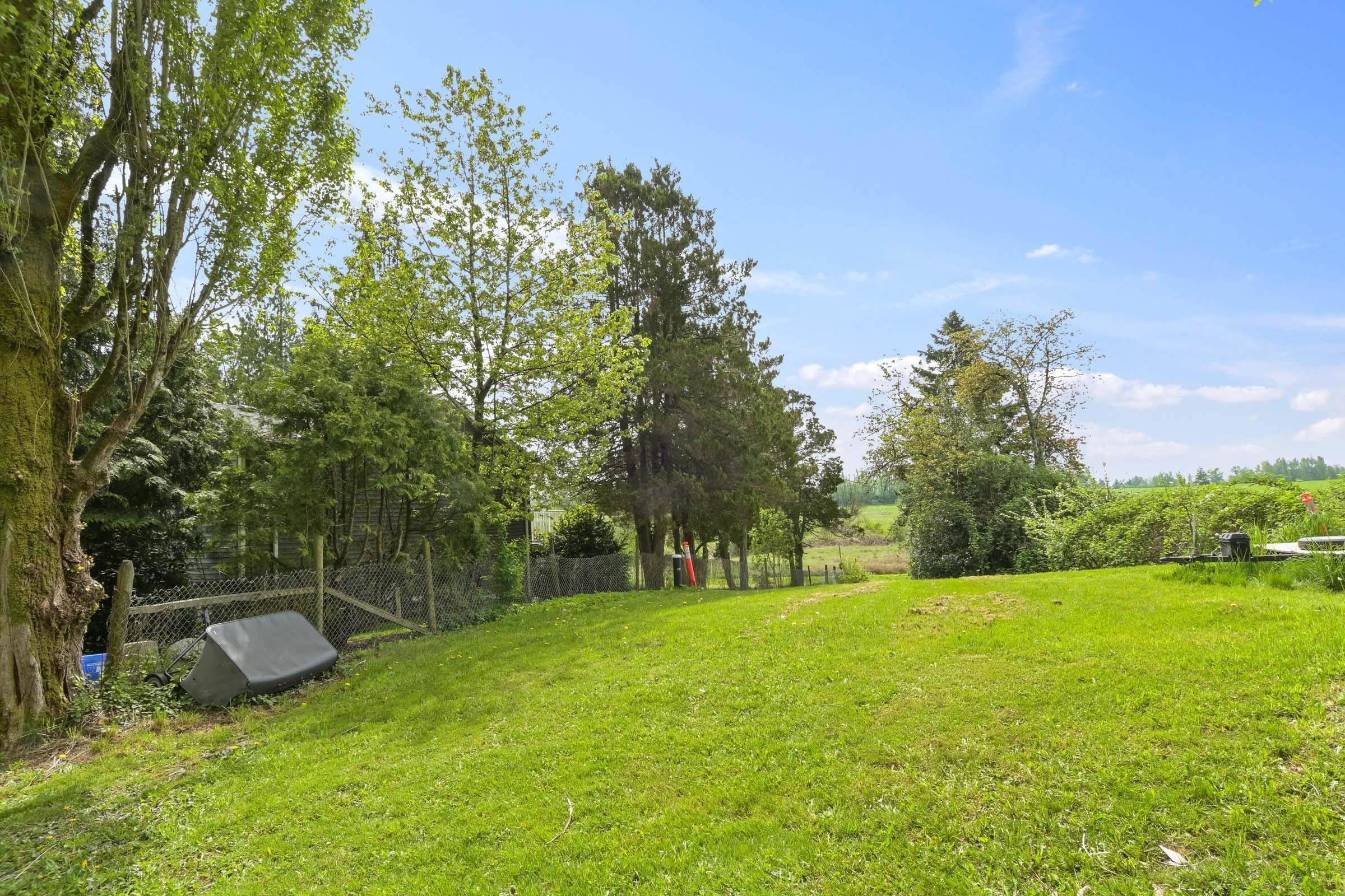 









3173


216

Street,
Langley,




BC
V2Z 2E6


