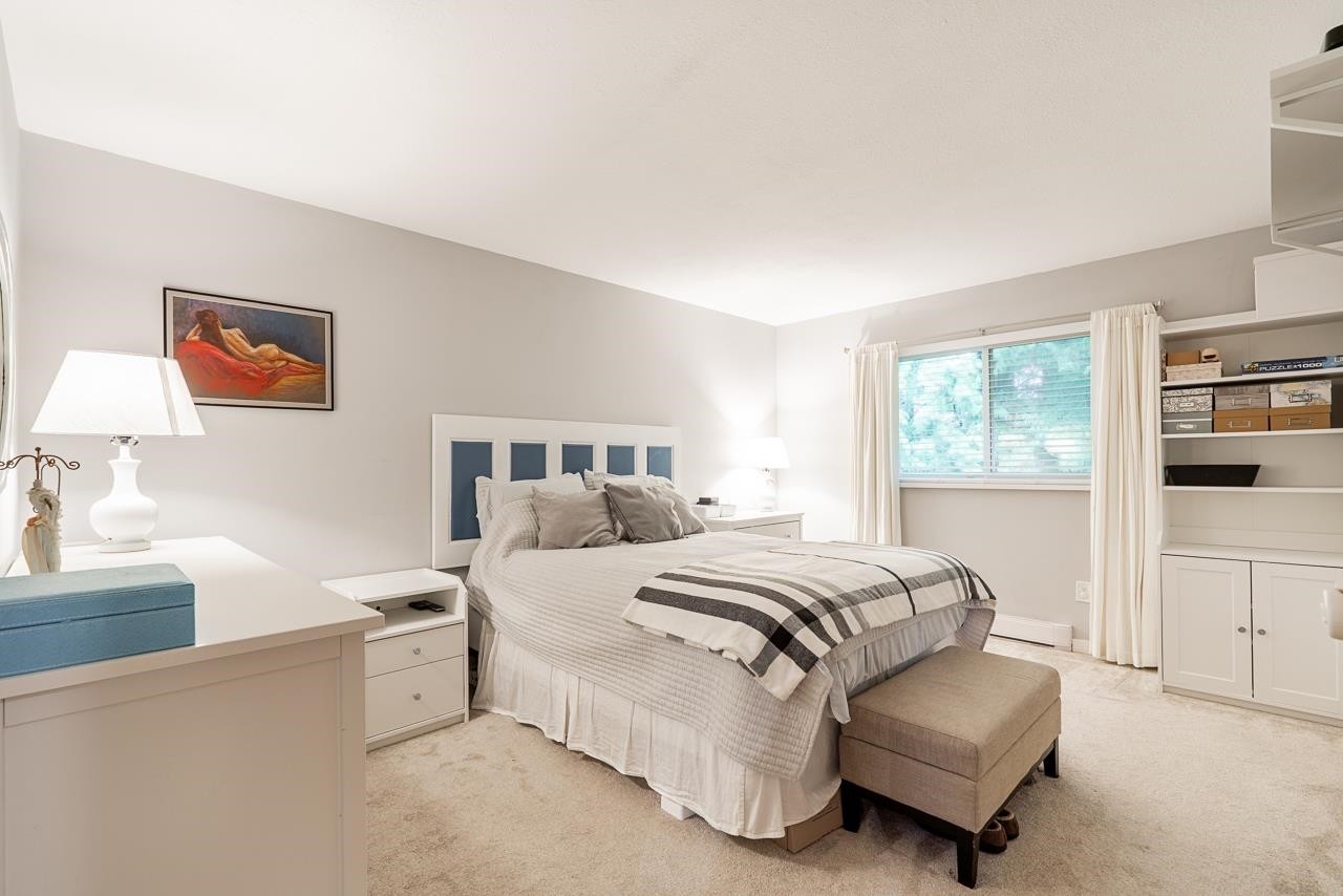 









15429


90

Avenue,
Surrey,




BC
V3R 9J5

