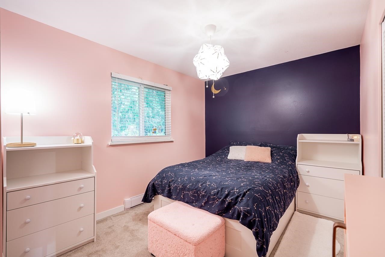 









15429


90

Avenue,
Surrey,




BC
V3R 9J5

