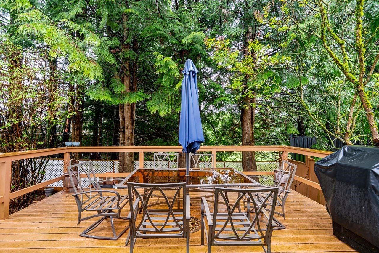 









15429


90

Avenue,
Surrey,




BC
V3R 9J5


