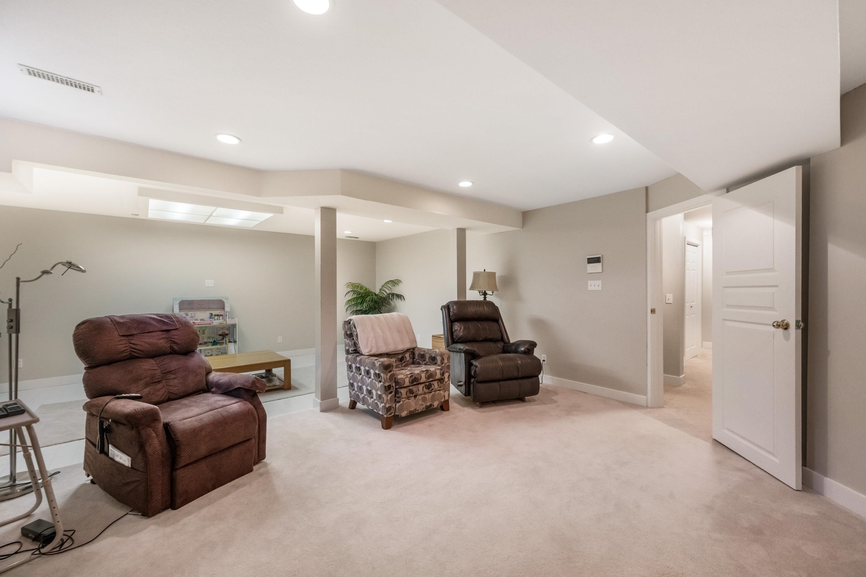 









8428


215

Street,
Langley,




BC
V1M 2M1

