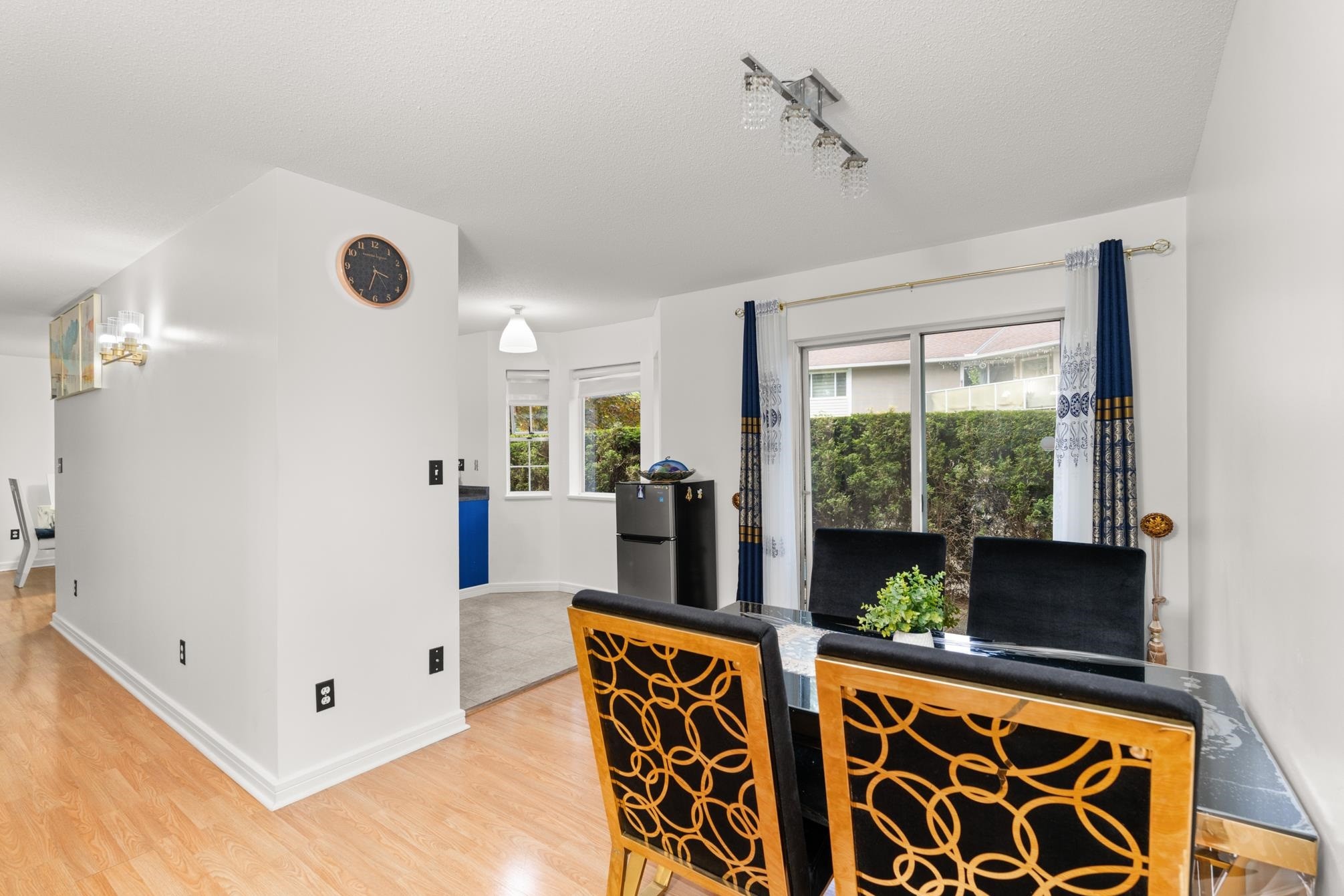 









14861


98

Avenue, 123,
Surrey,




BC
V3R 9Z8

