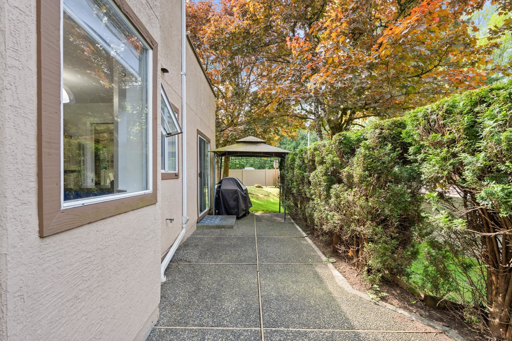 









14861


98

Avenue, 123,
Surrey,




BC
V3R 9Z8

