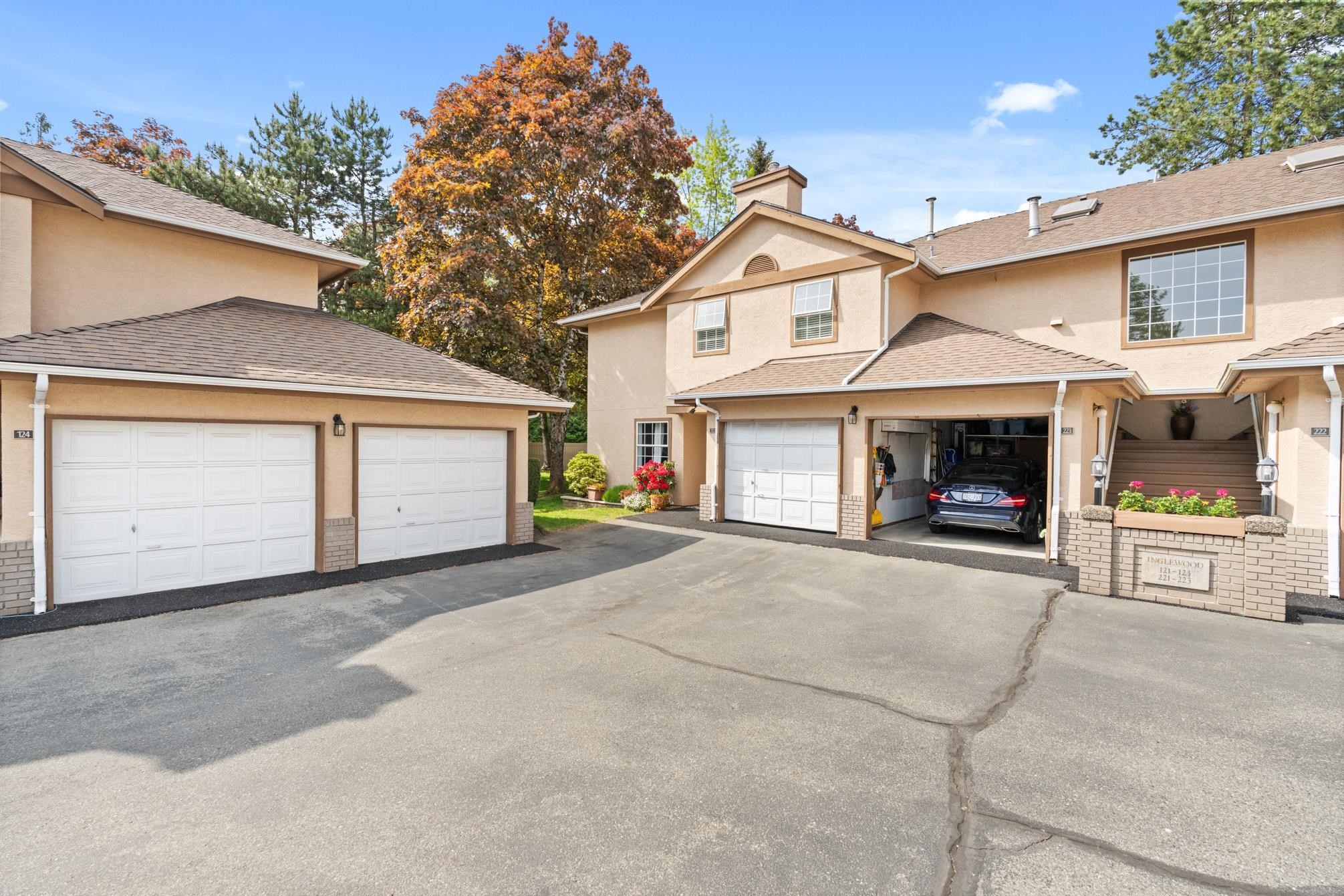 









14861


98

Avenue, 123,
Surrey,




BC
V3R 9Z8

